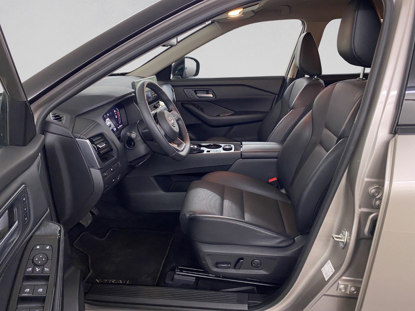 NISSAN X-Trail 1.5 VC-T e-Power 4WD 7 Sitze N-Trek-image-6