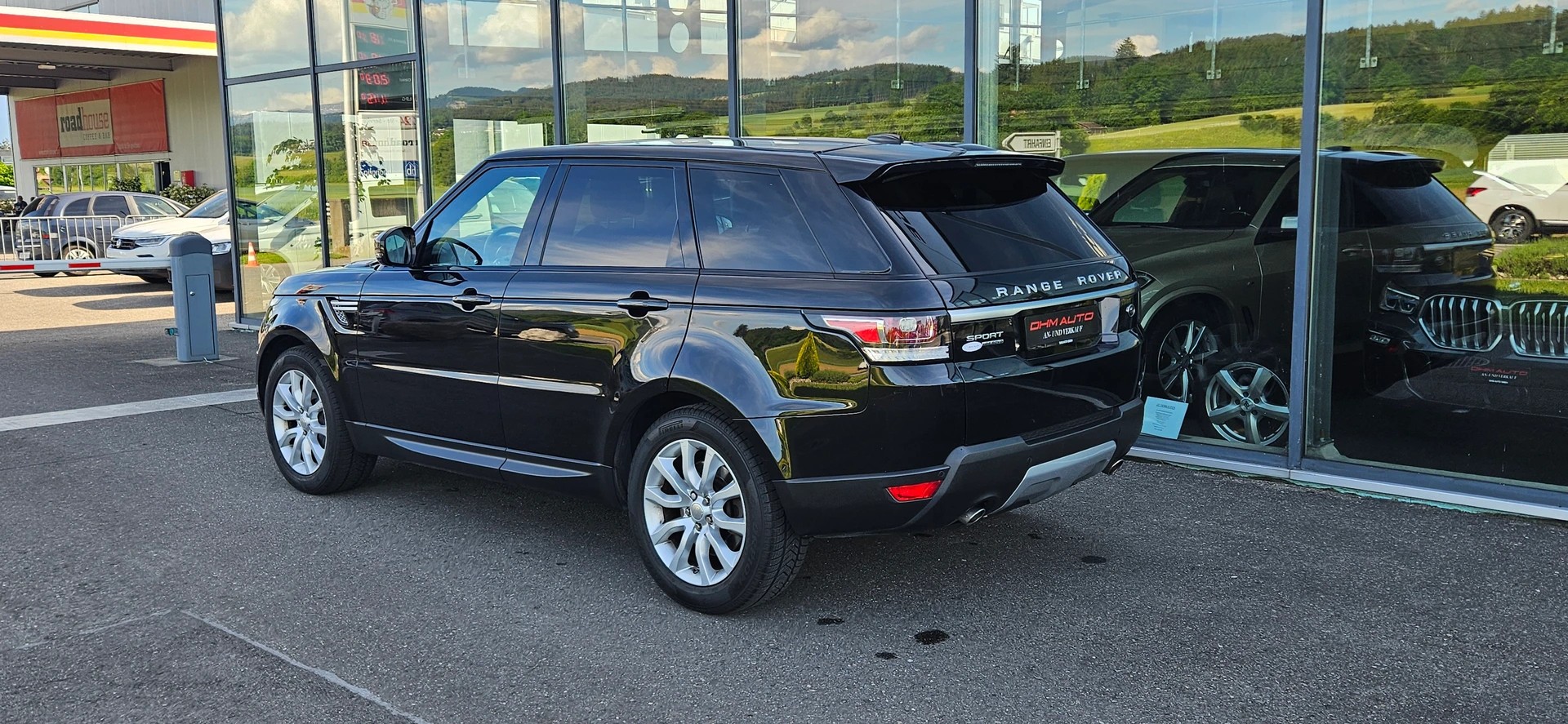 LAND ROVER Range Rover Sport 3.0 SDV6 HSE Dynamic Automatic-image-3