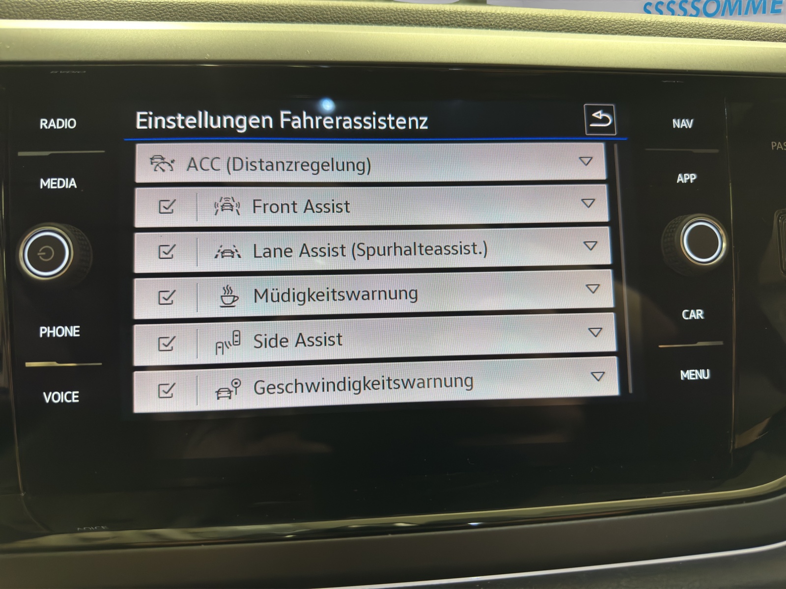 VW Polo 1.0 TSI R-Line DSG-image-7