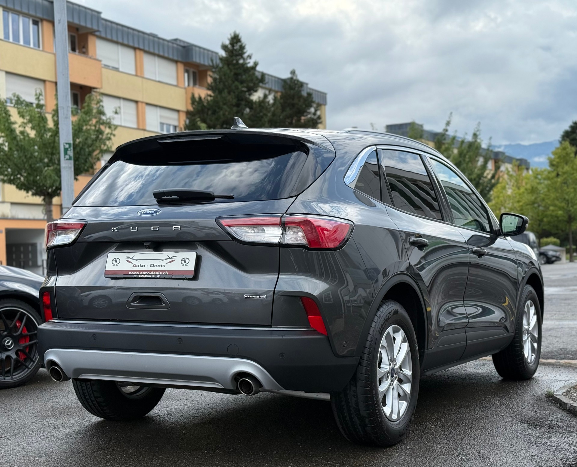 FORD Kuga 2.5 Hybrid Titanium X 4x4-image-4