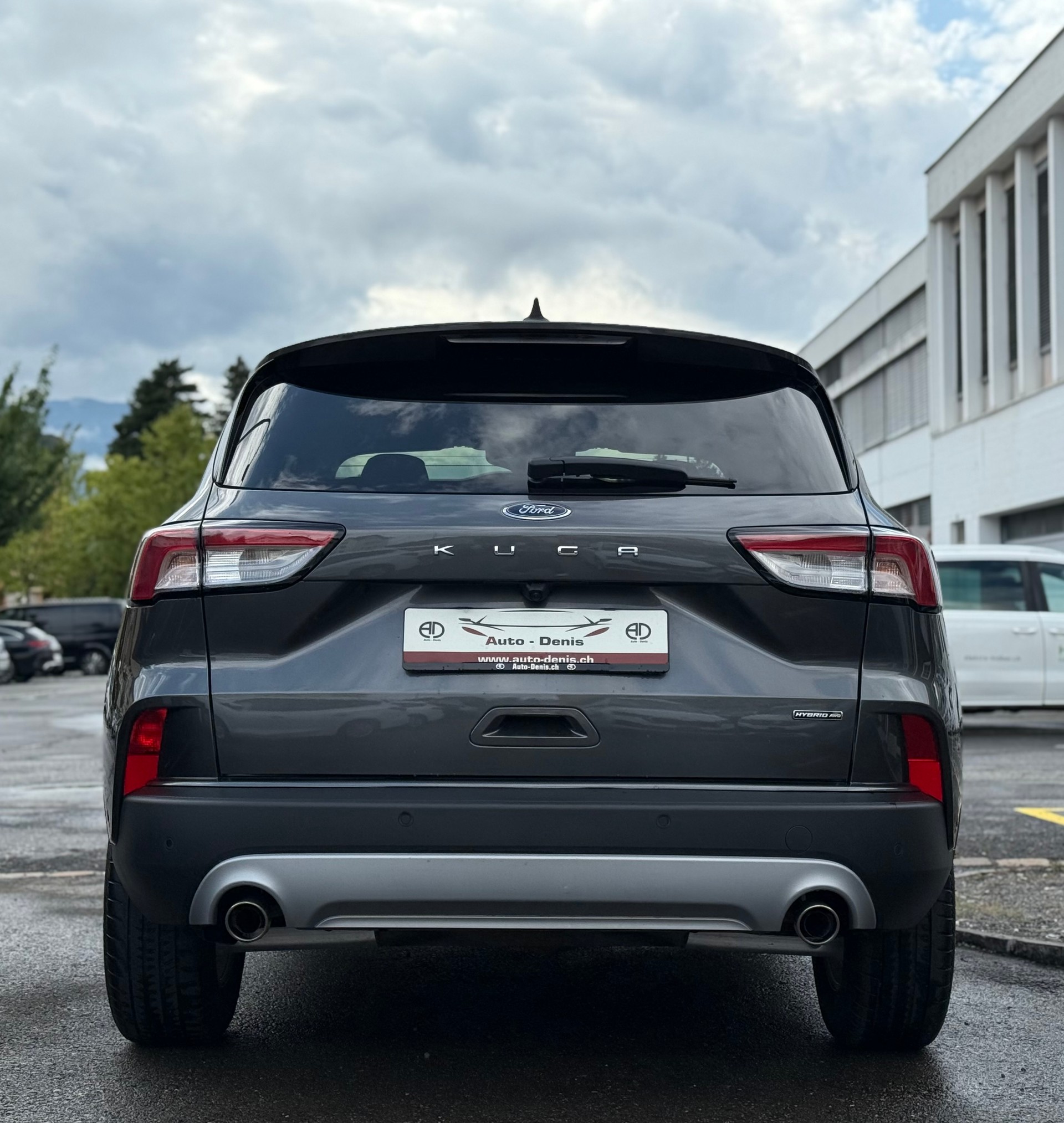 FORD Kuga 2.5 Hybrid Titanium X 4x4-image-5