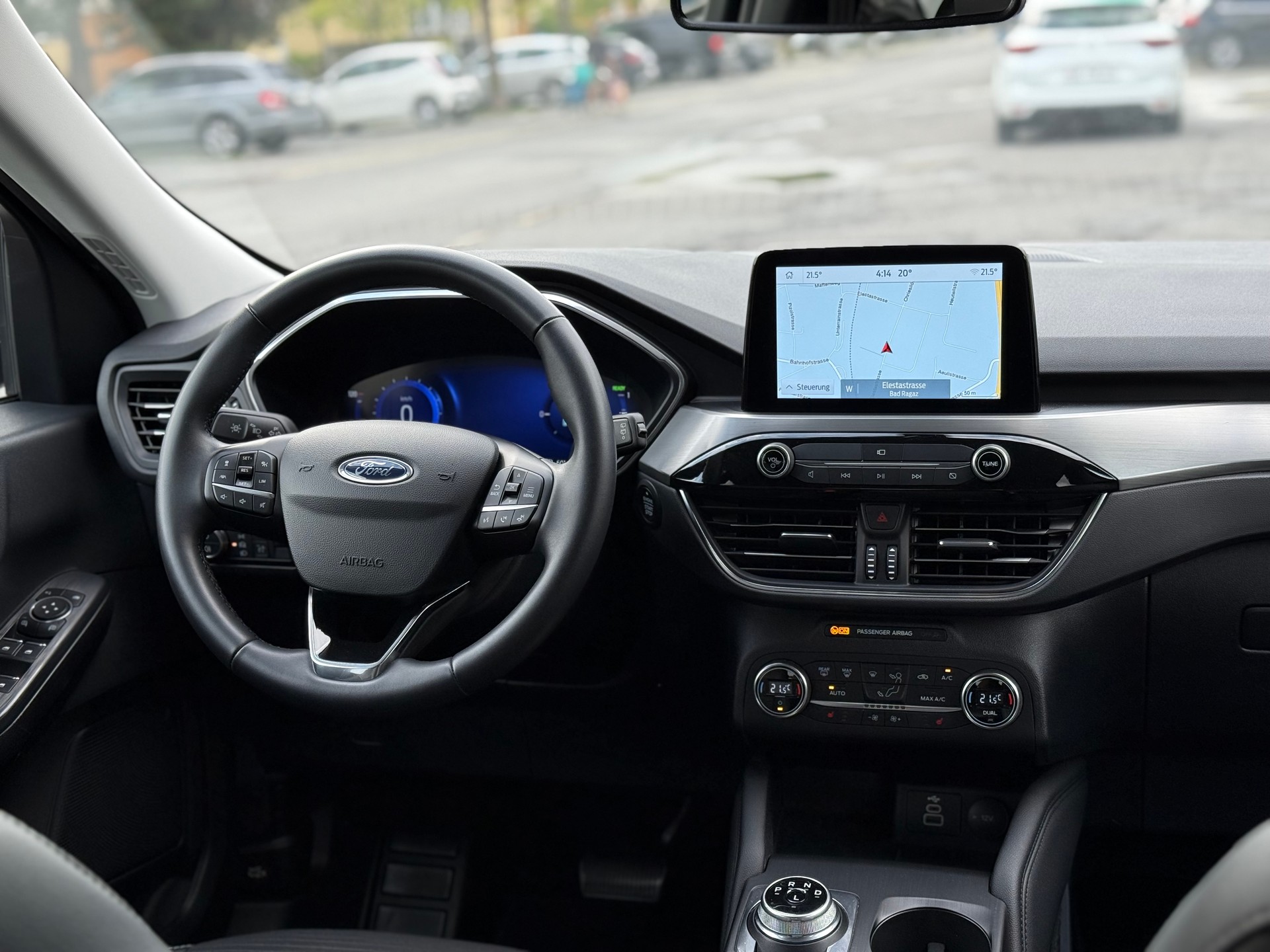 FORD Kuga 2.5 Hybrid Titanium X 4x4-image-14