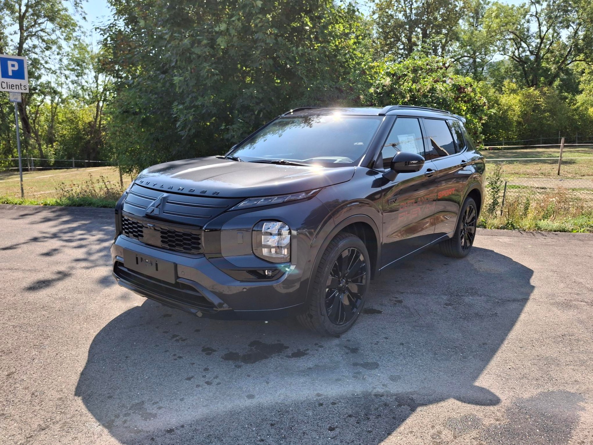 MITSUBISHI Outlander 2.4 PHEV Sport 4WD Automatic-image-0