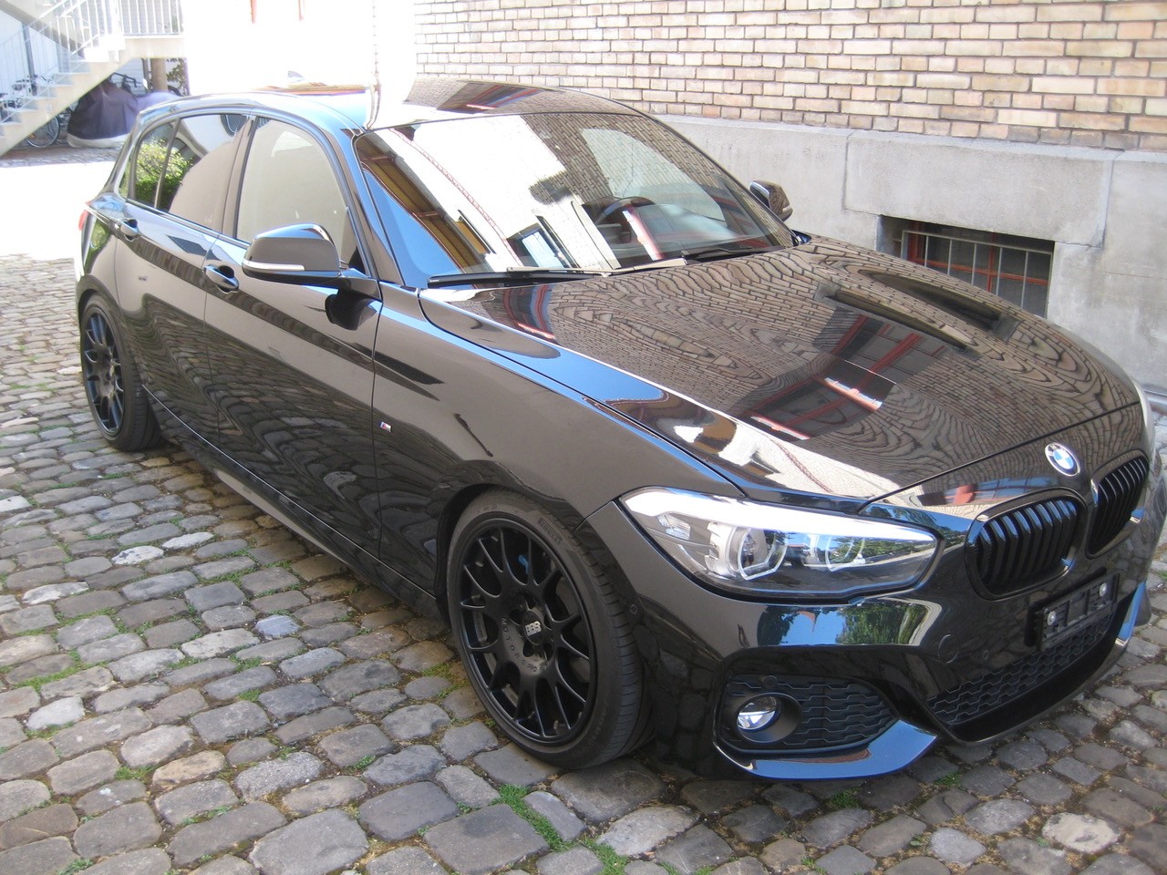 BMW 120d xDrive SAG-image-4