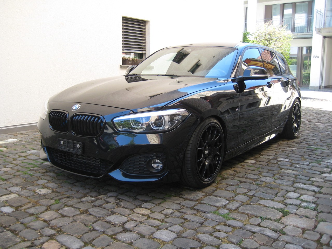 BMW 120d xDrive SAG-image-0