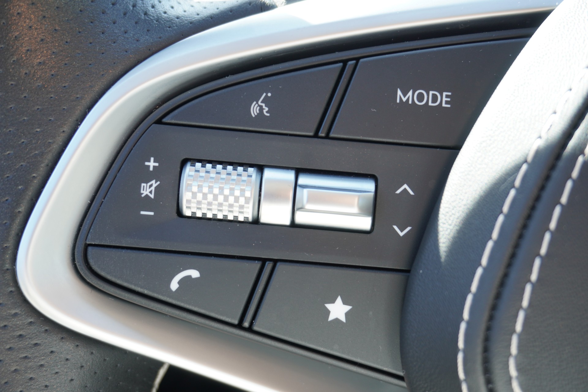 GENESIS GV70 Electrified Sport kWh 77,4 AWD-image-35