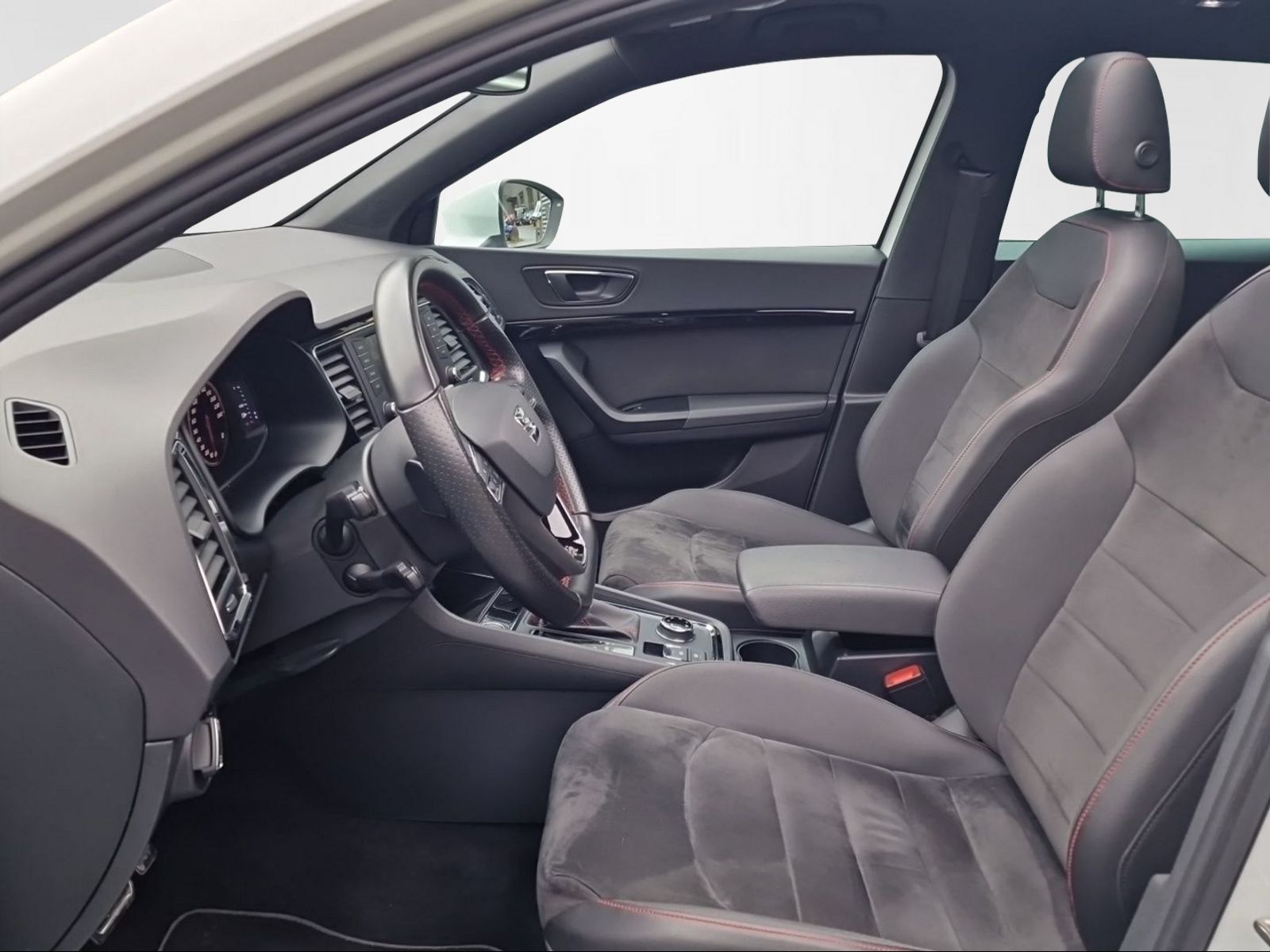 SEAT Ateca 2.0 TSI FR 4Drive DSG-image-7