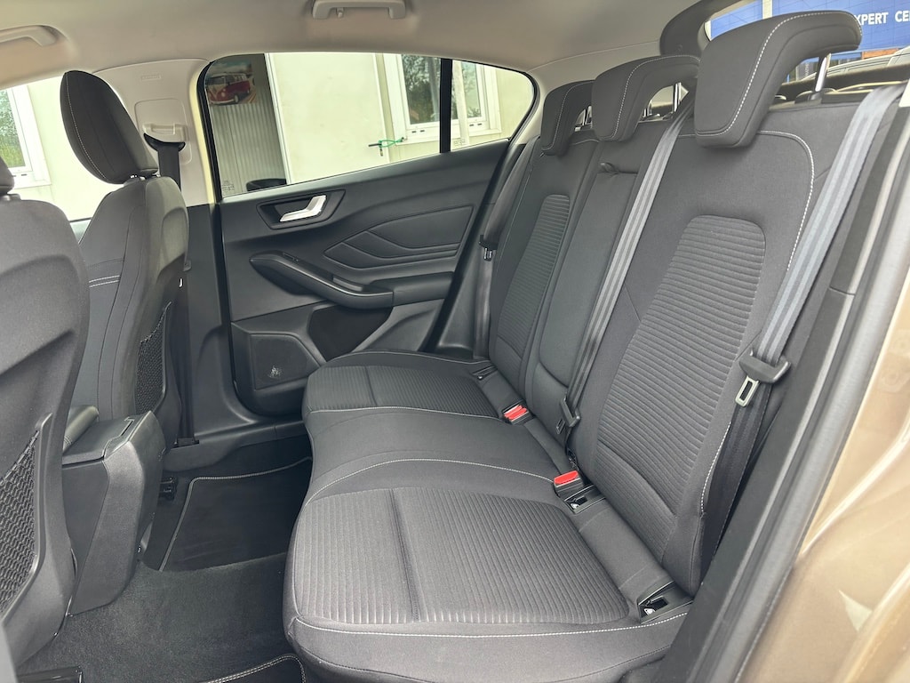 FORD Focus 1.5 SCTi Titanium Automatic-image-14