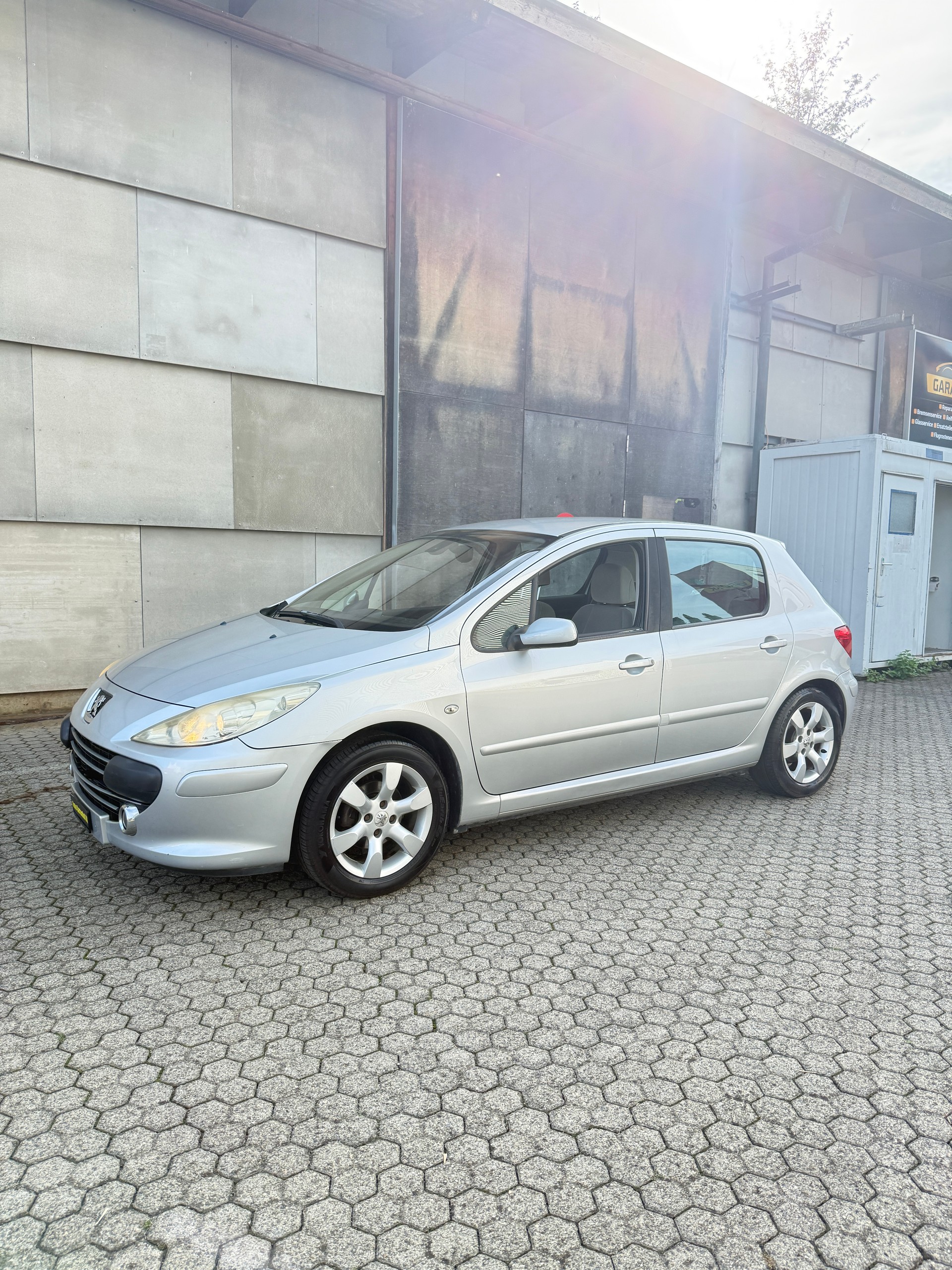 PEUGEOT 307 1.6 16V XS-image-2