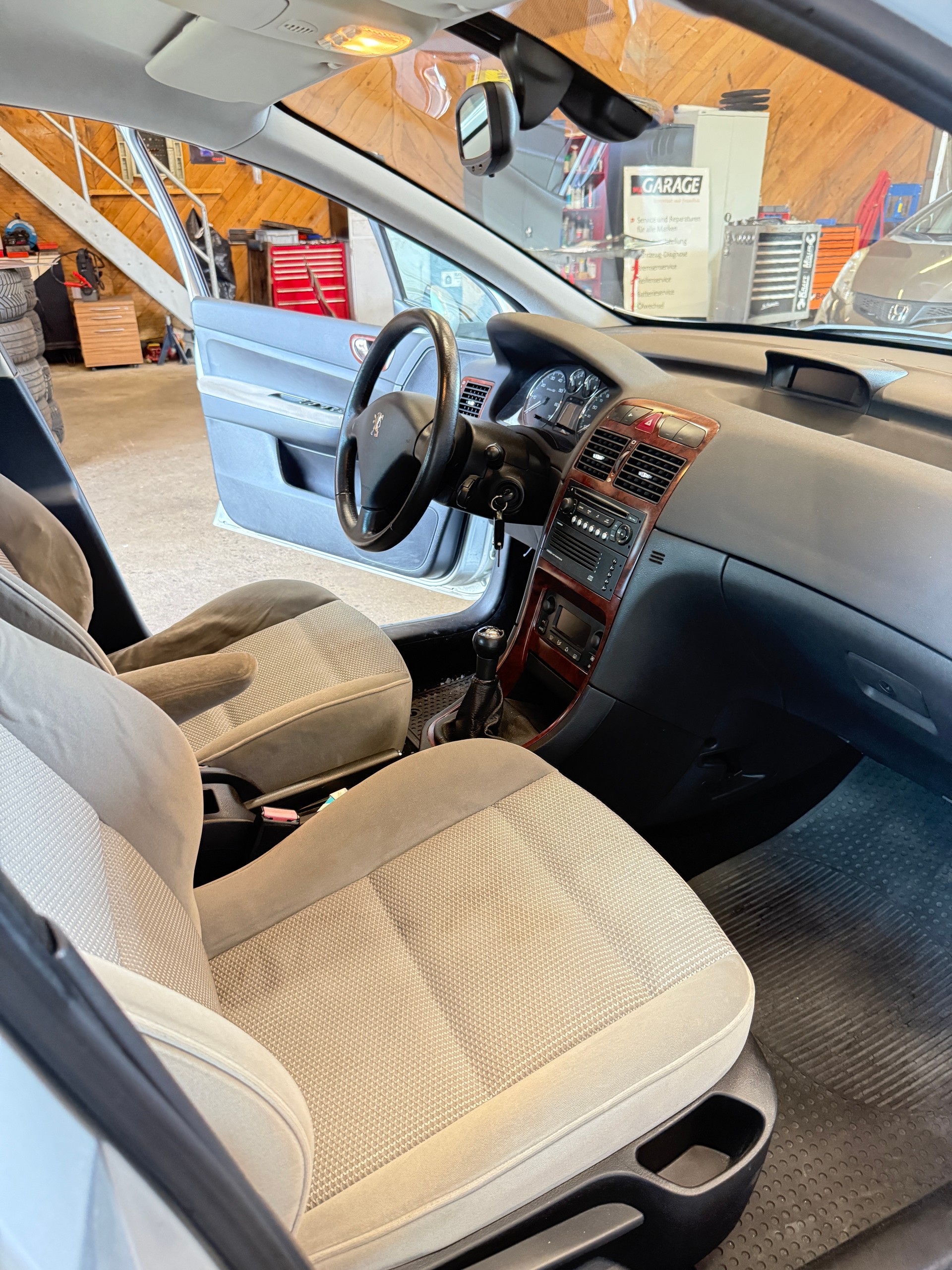 PEUGEOT 307 1.6 16V XS-image-10