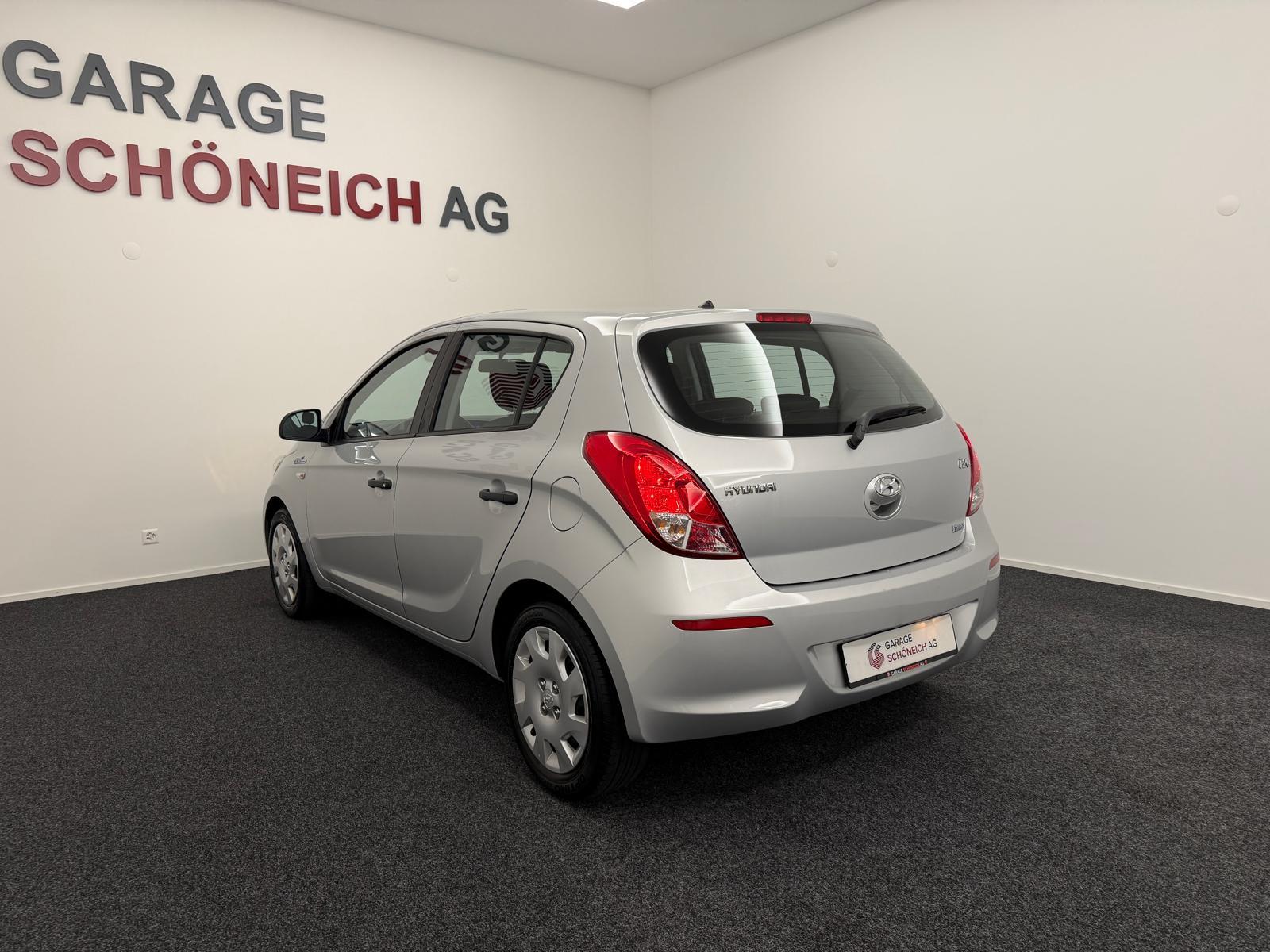 HYUNDAI i20 1.2 Comfort-image-6