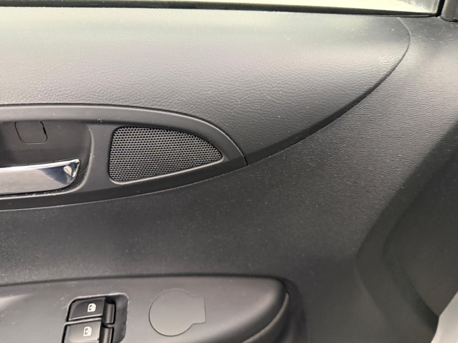 HYUNDAI i20 1.2 Comfort-image-14