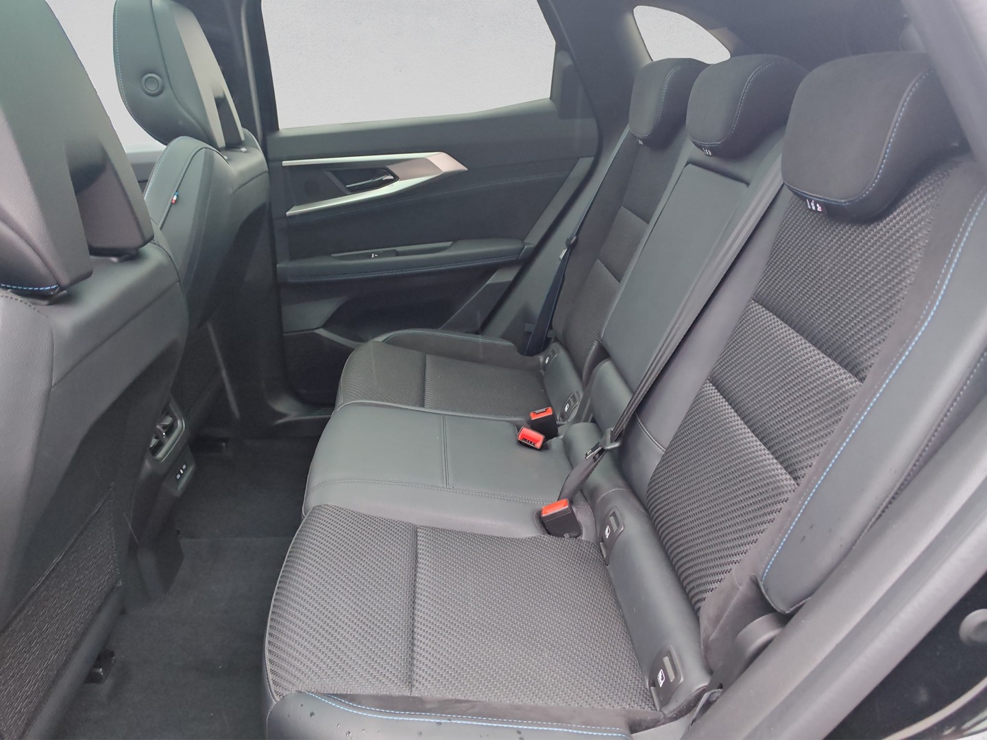 RENAULT Austral 1.2 HEV 200 Iconic Esprit Alpine A-image-14