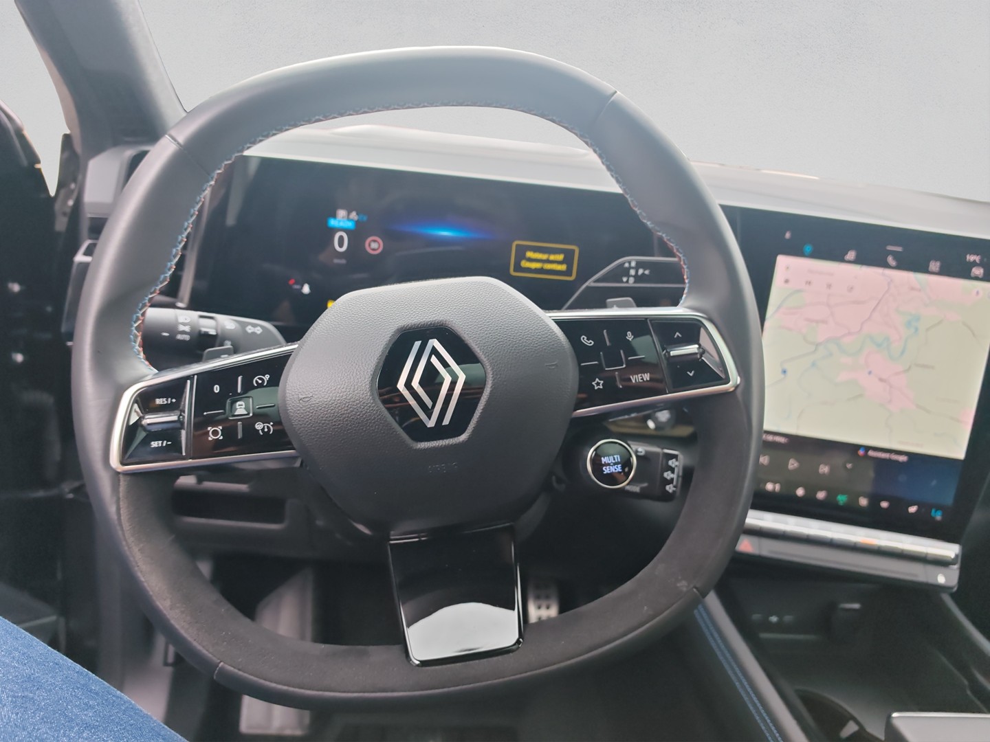 RENAULT Austral 1.2 HEV 200 Iconic Esprit Alpine A-image-9