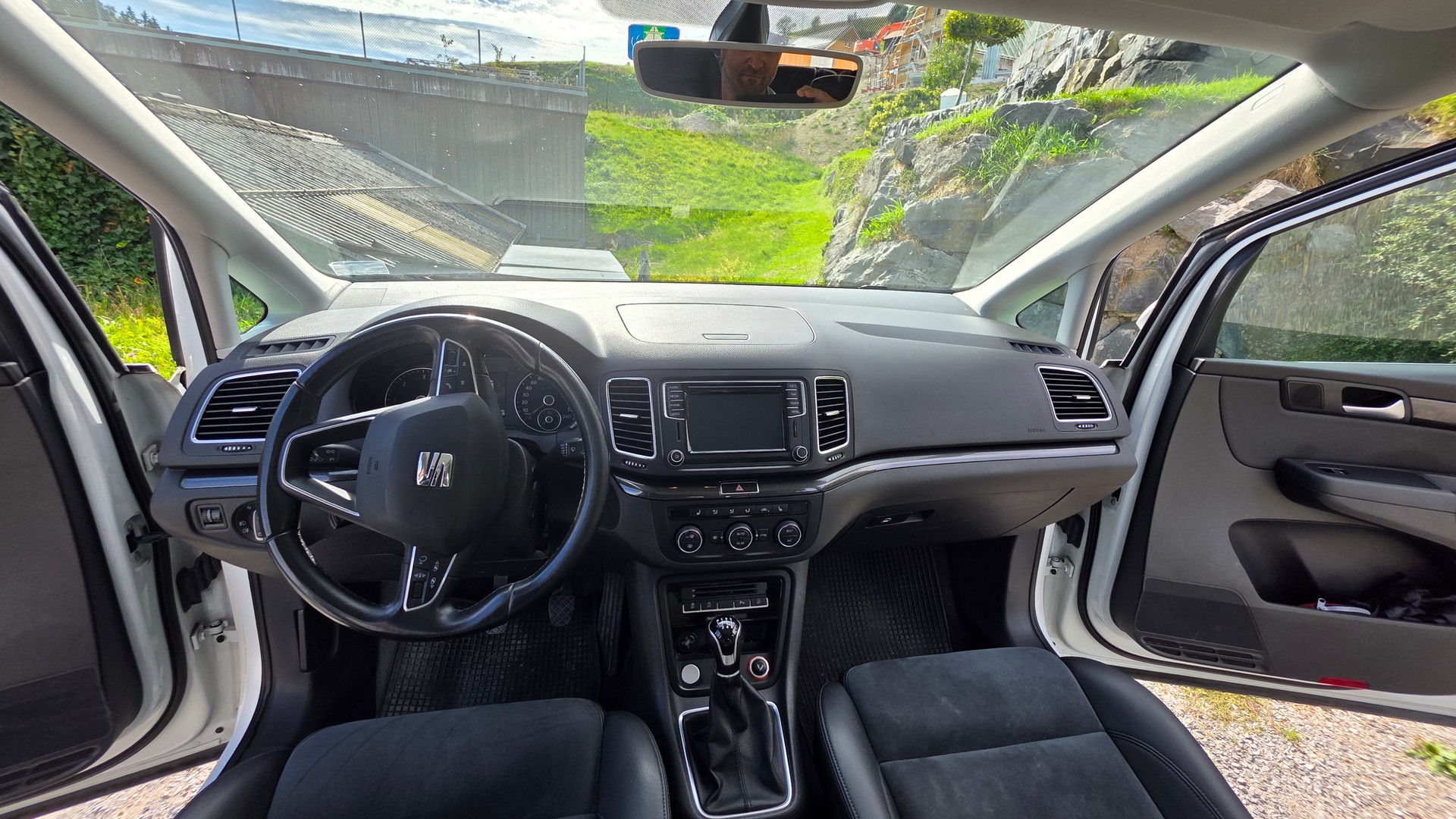 SEAT 2.0 TDI 150 Style Adv. 4x4 S/S aus 1 Hand Serviceheft vorhanden.-image-6