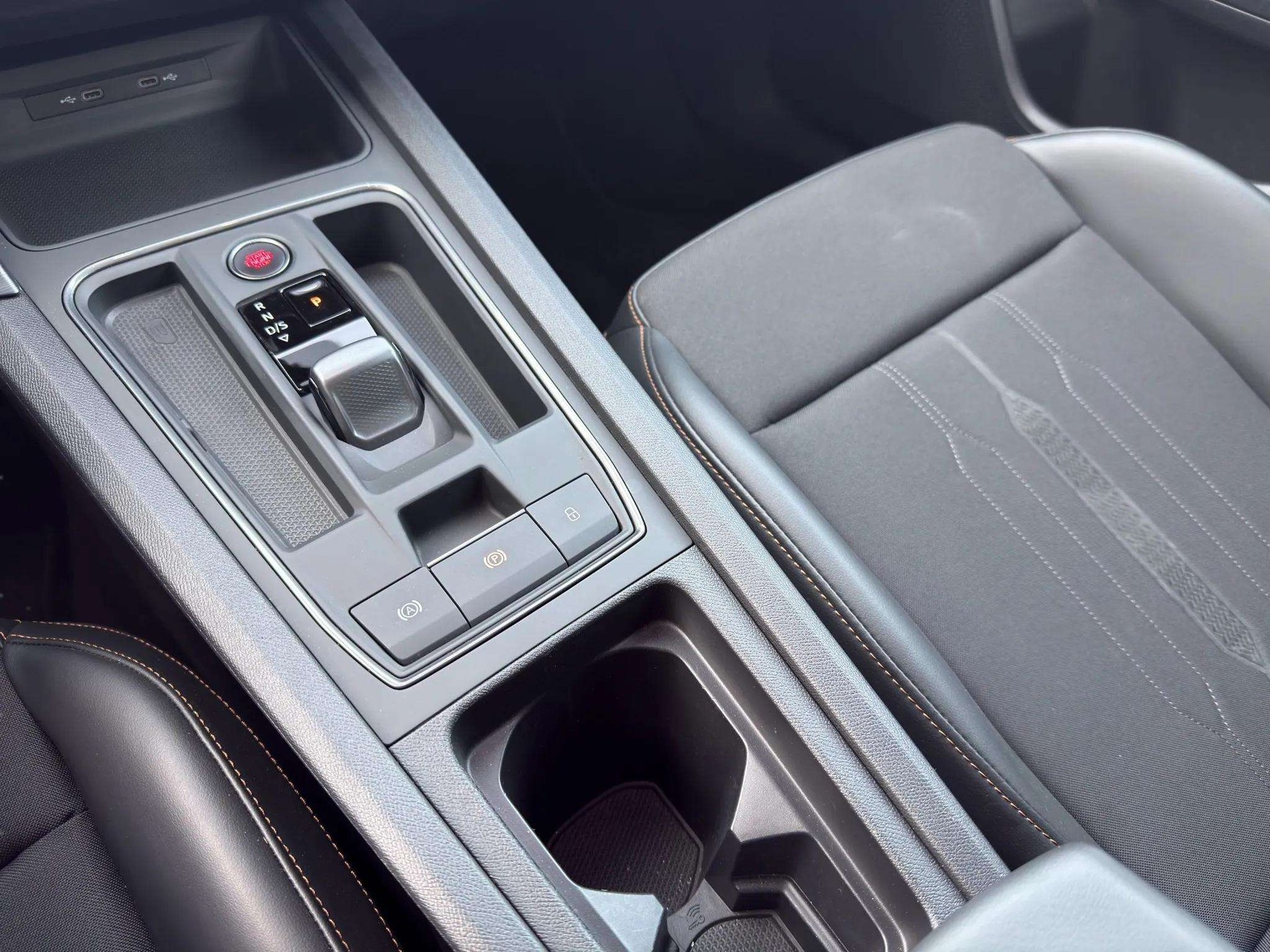 CUPRA LEON ST 1.4 e-HYBRID pHEV DSG-image-16