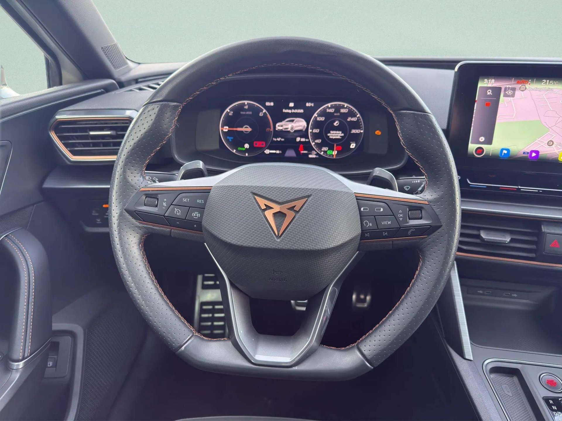 CUPRA LEON ST 1.4 e-HYBRID pHEV DSG-image-17