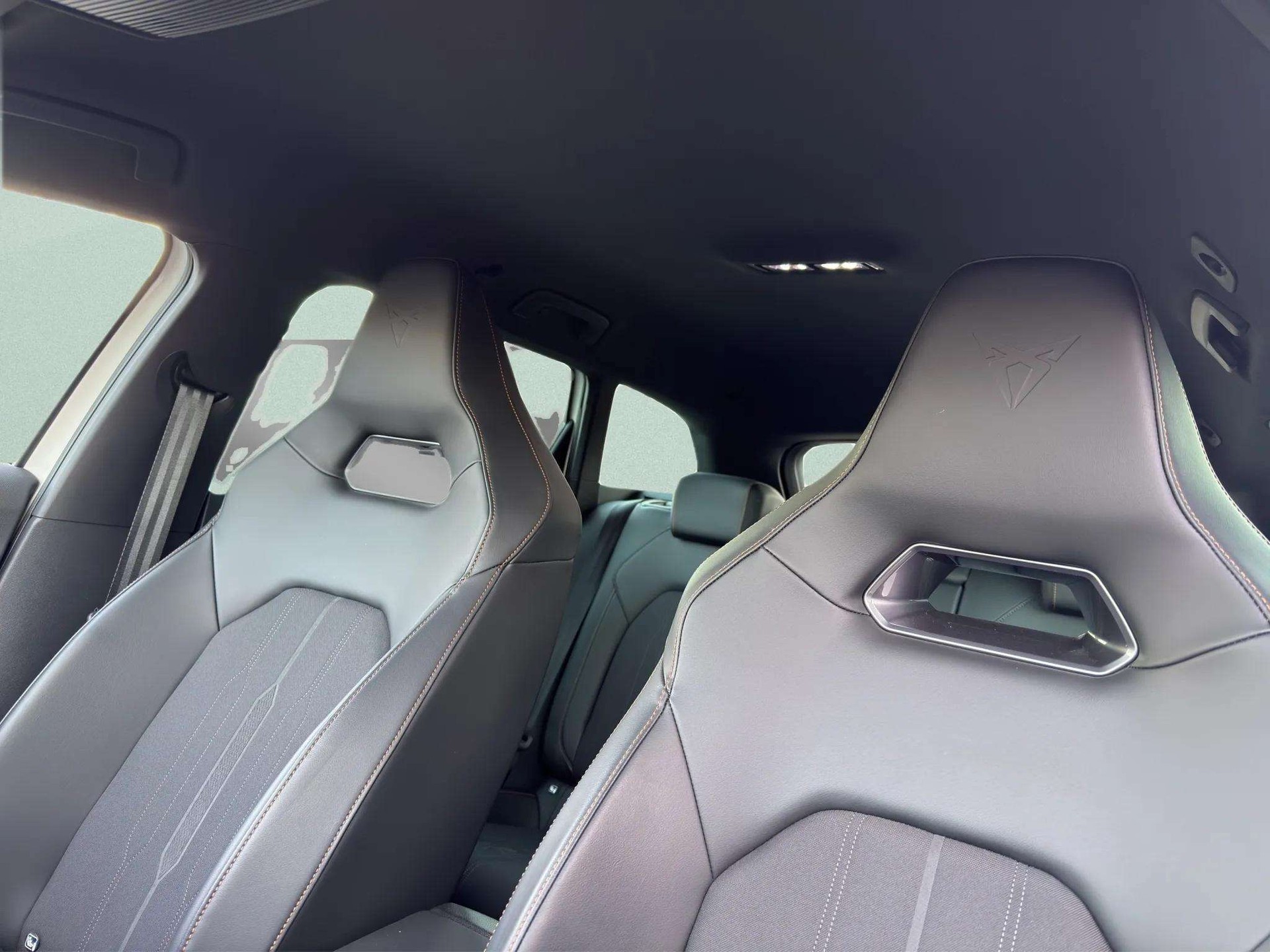CUPRA LEON ST 1.4 e-HYBRID pHEV DSG-image-11