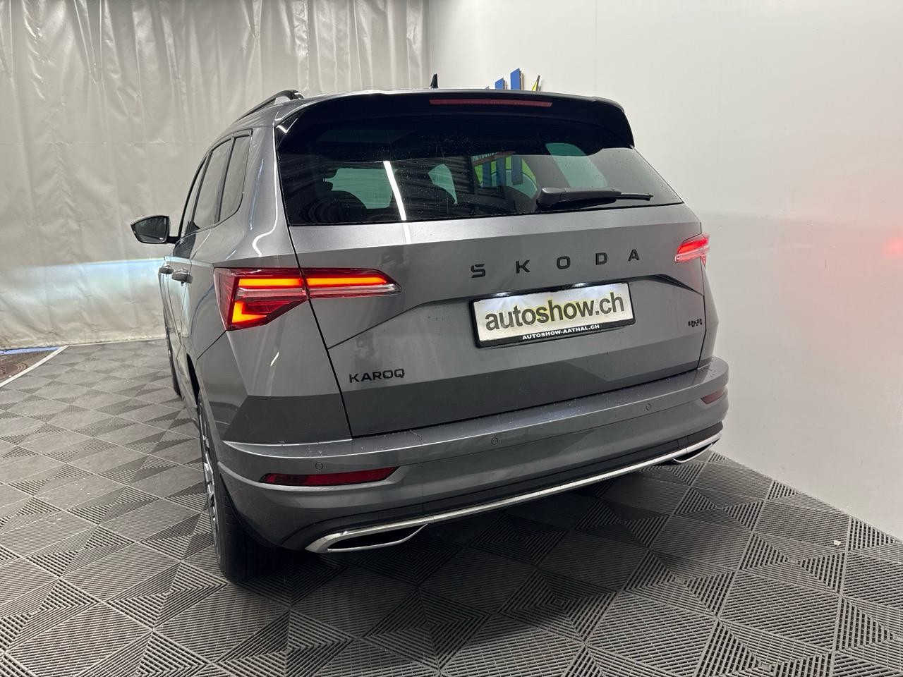 SKODA Karoq 2.0 TSI SportLine 4x4 DSG-image-15