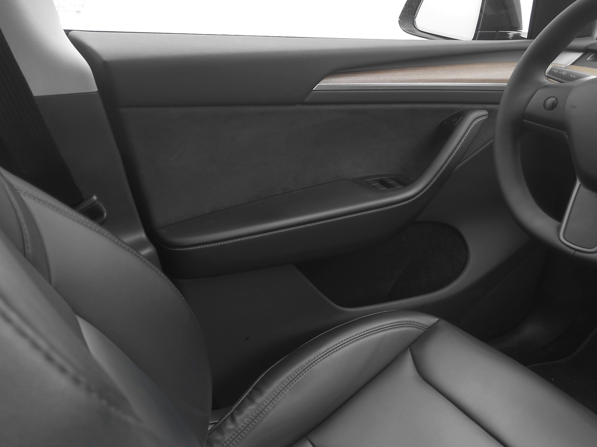 TESLA Model Y Performance-image-8