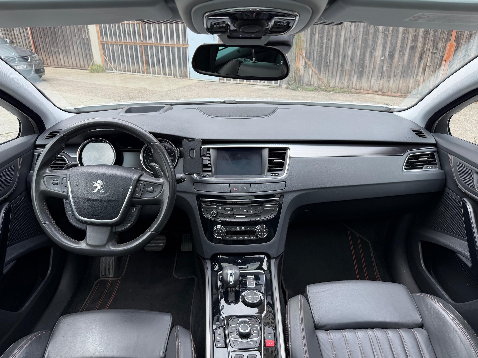 PEUGEOT 508 RXH 2.0 HDI Hybrid4 EGS6-image-9