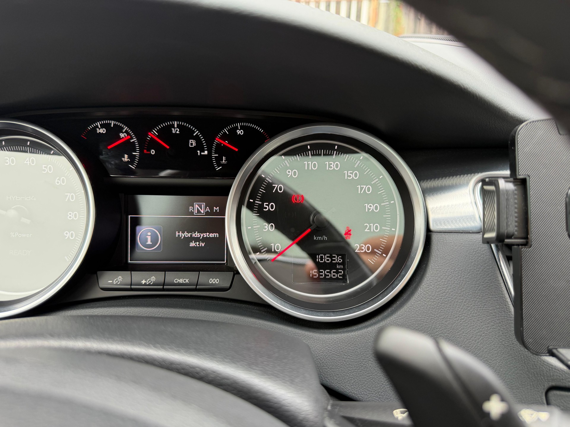 PEUGEOT 508 RXH 2.0 HDI Hybrid4 EGS6-image-13