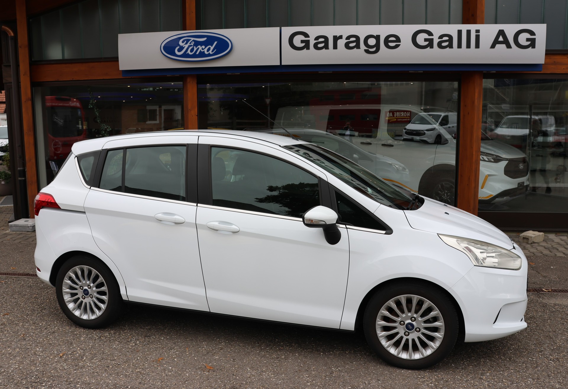 FORD Titanium S/S