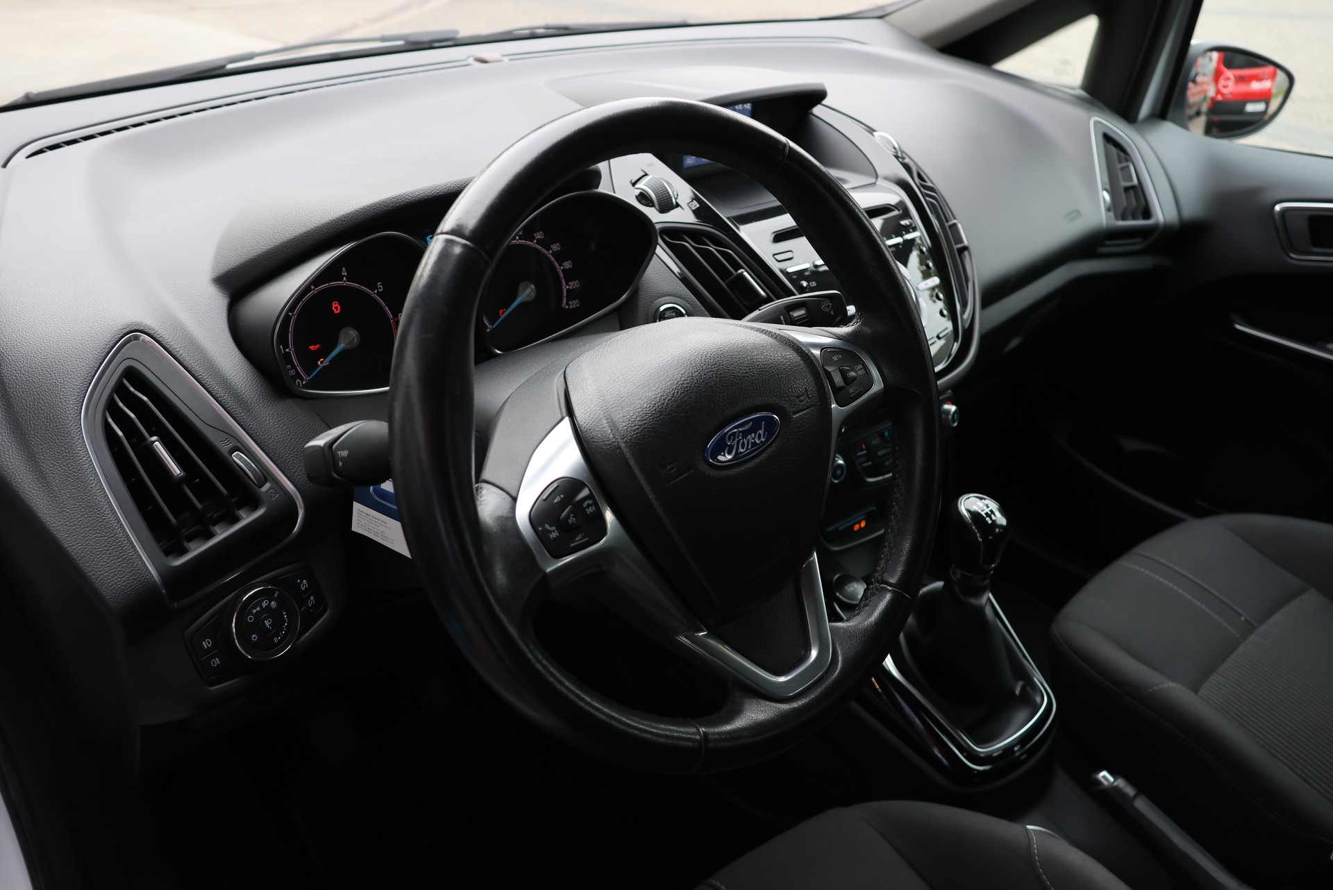 FORD Titanium S/S-image-17