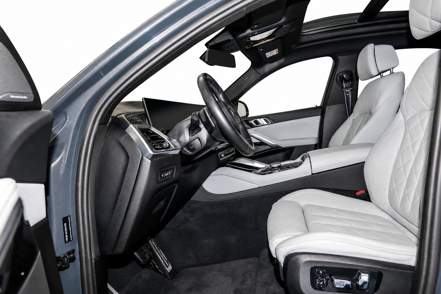 BMW X6 M60i M Sport Pro xDrive 48V Steptronic Individual-image-11