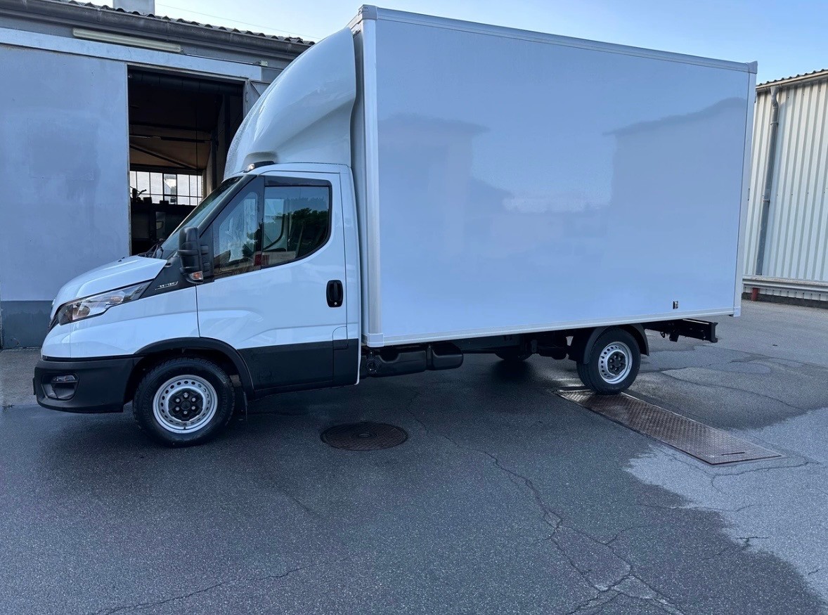 IVECO 35 S 16H-image-2
