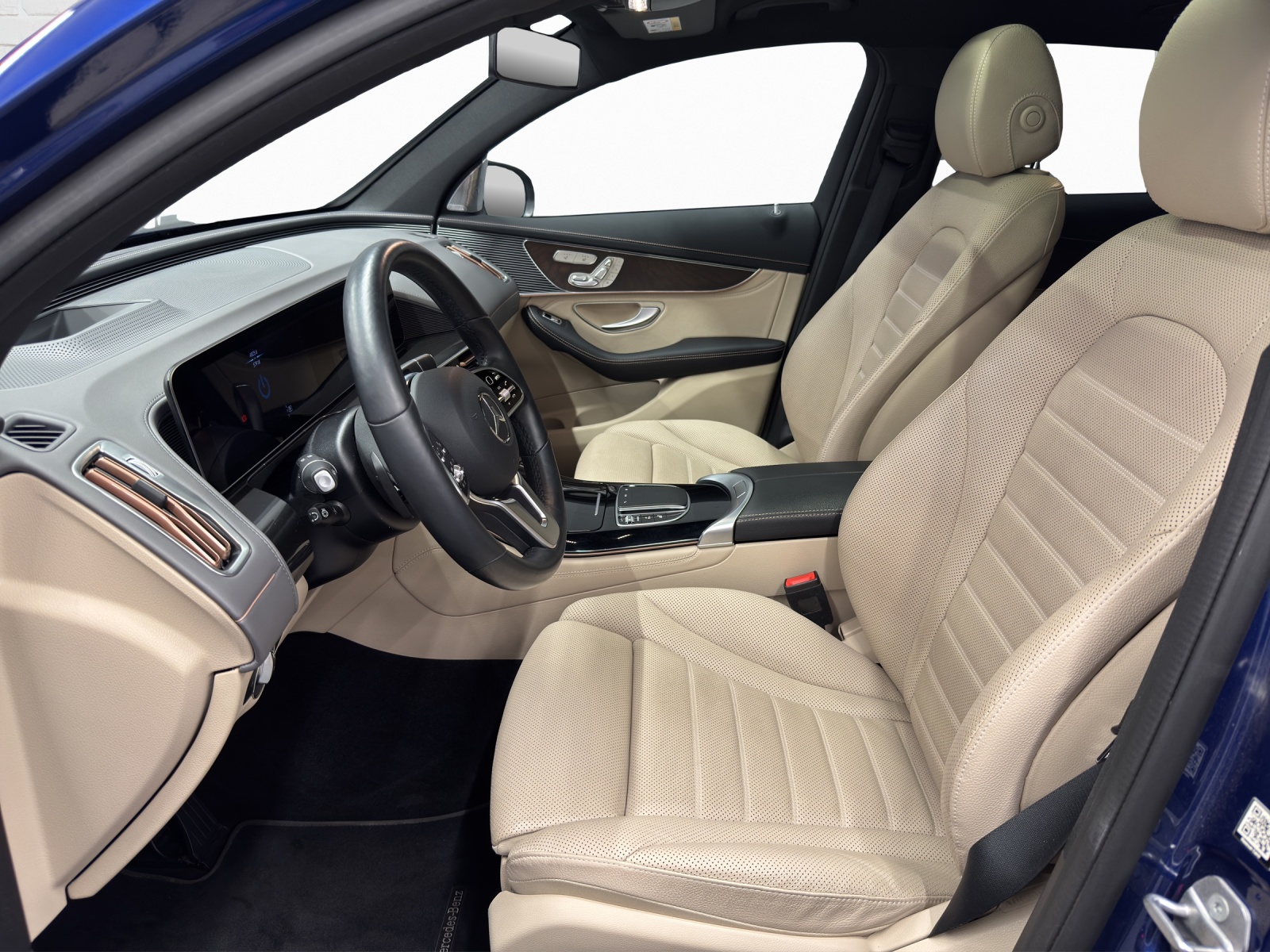 MERCEDES-BENZ EQC 400 4Matic-image-6