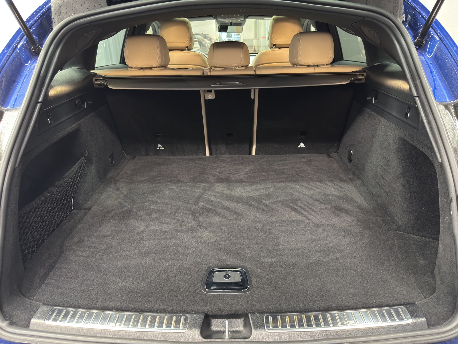 MERCEDES-BENZ EQC 400 4Matic-image-10
