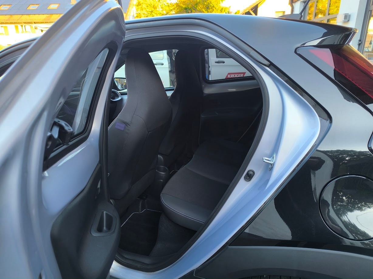 TOYOTA Aygo X 1.0 VVT-i JBL EditionCVT-image-5