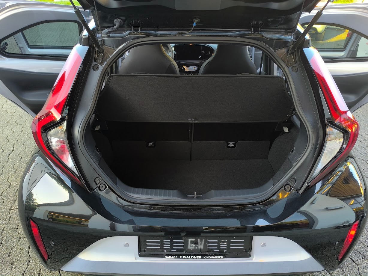 TOYOTA Aygo X 1.0 VVT-i JBL EditionCVT-image-6