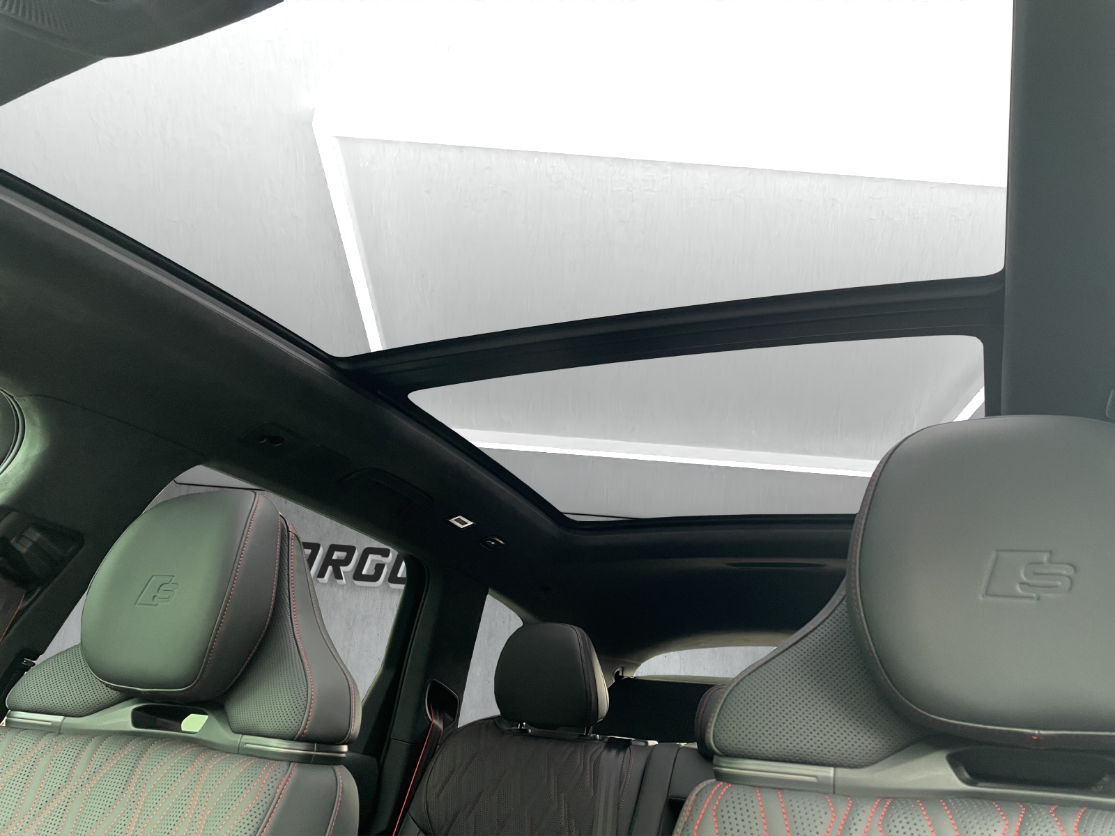 AUDI Q7 SUV TDI quattro 220 kW-image-17