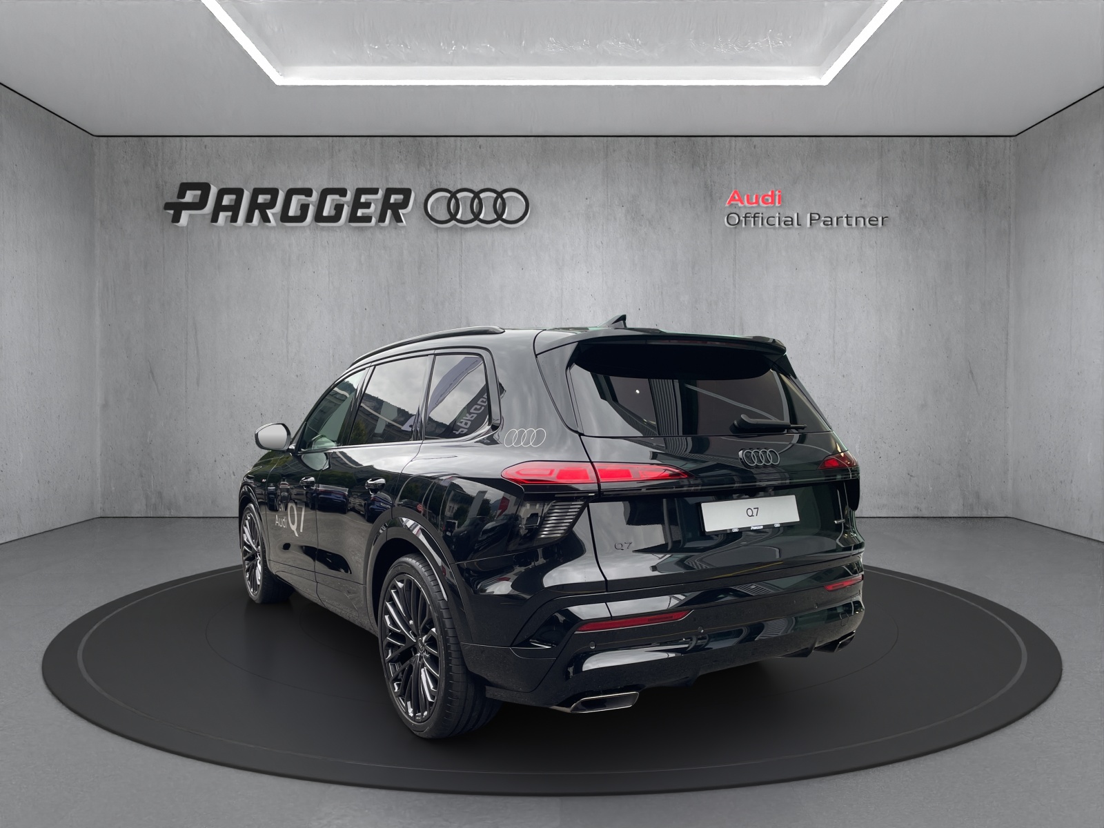AUDI Q7 SUV TDI quattro 220 kW-image-4