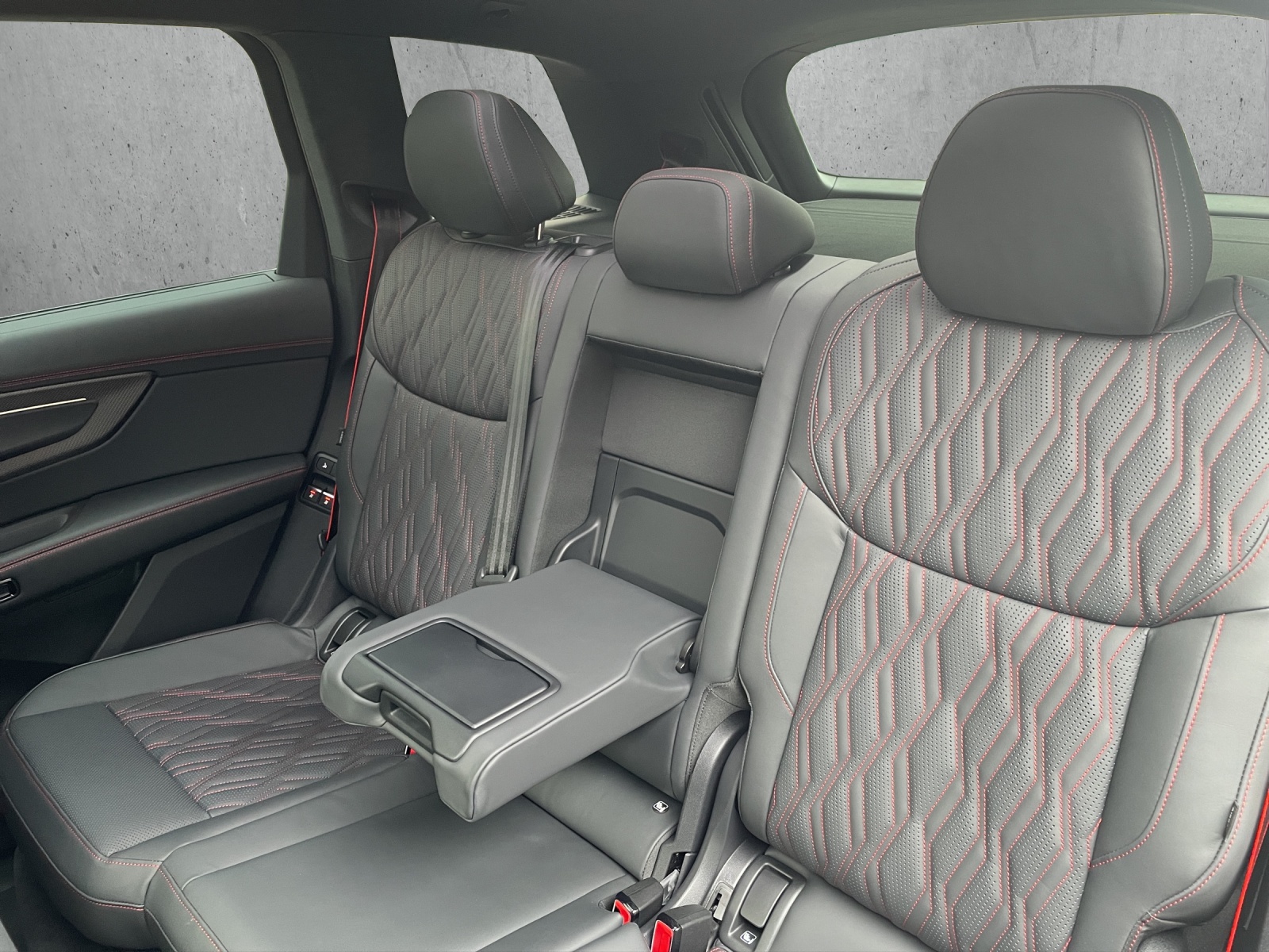 AUDI Q7 SUV TDI quattro 220 kW-image-13