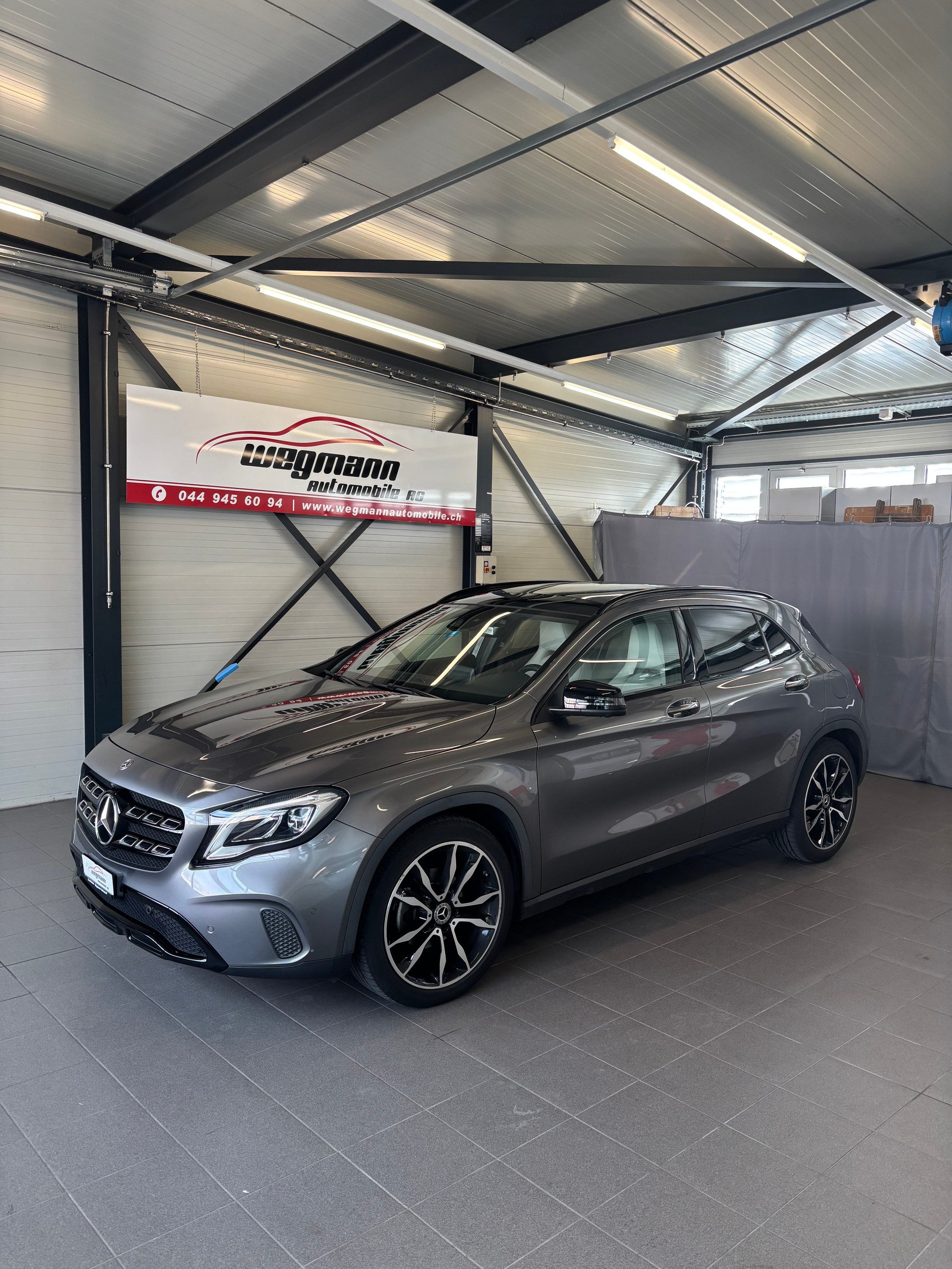 MERCEDES-BENZ GLA 200 Urban 7G-DCT-image-0