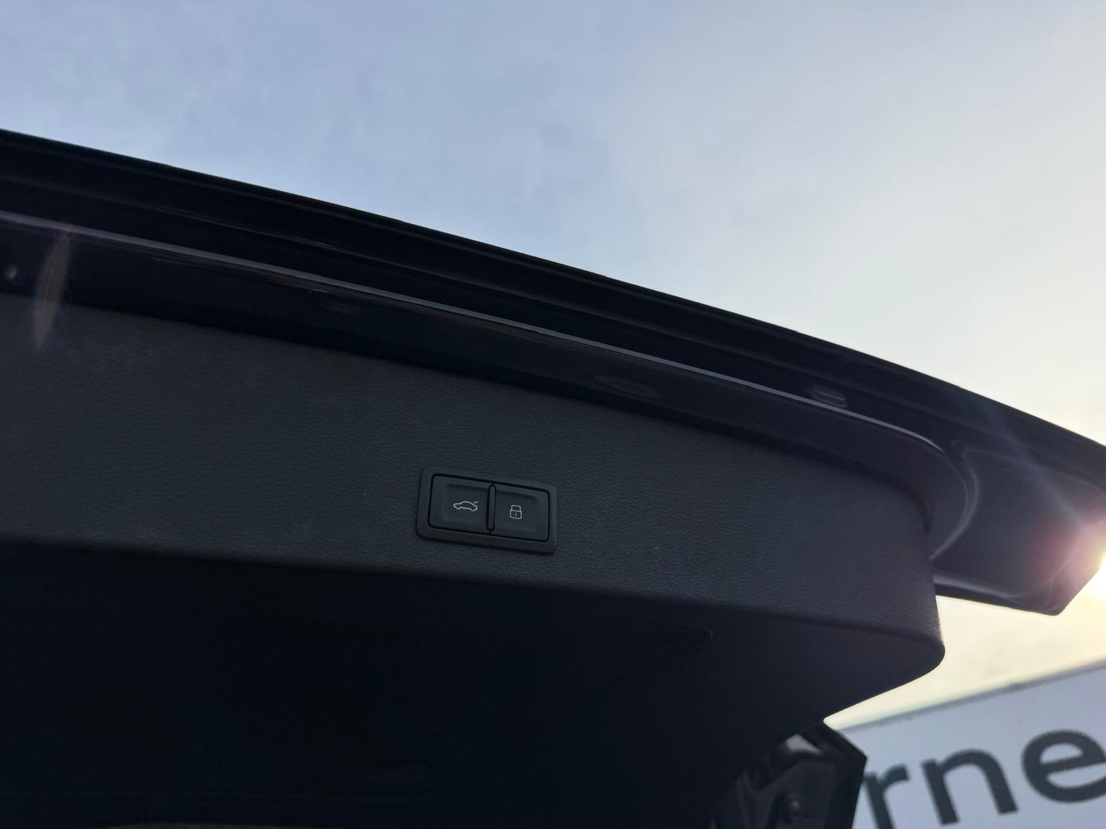AUDI Q2 40 TFSI S line Attraction quattro S-tronic-image-12