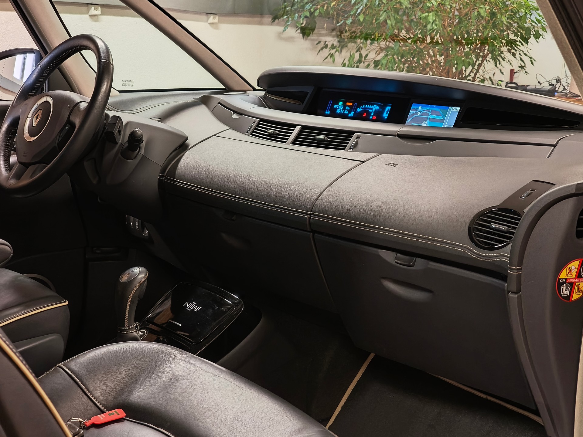 RENAULT Grand Espace 2.0 dCi Initiale Automatic-image-22