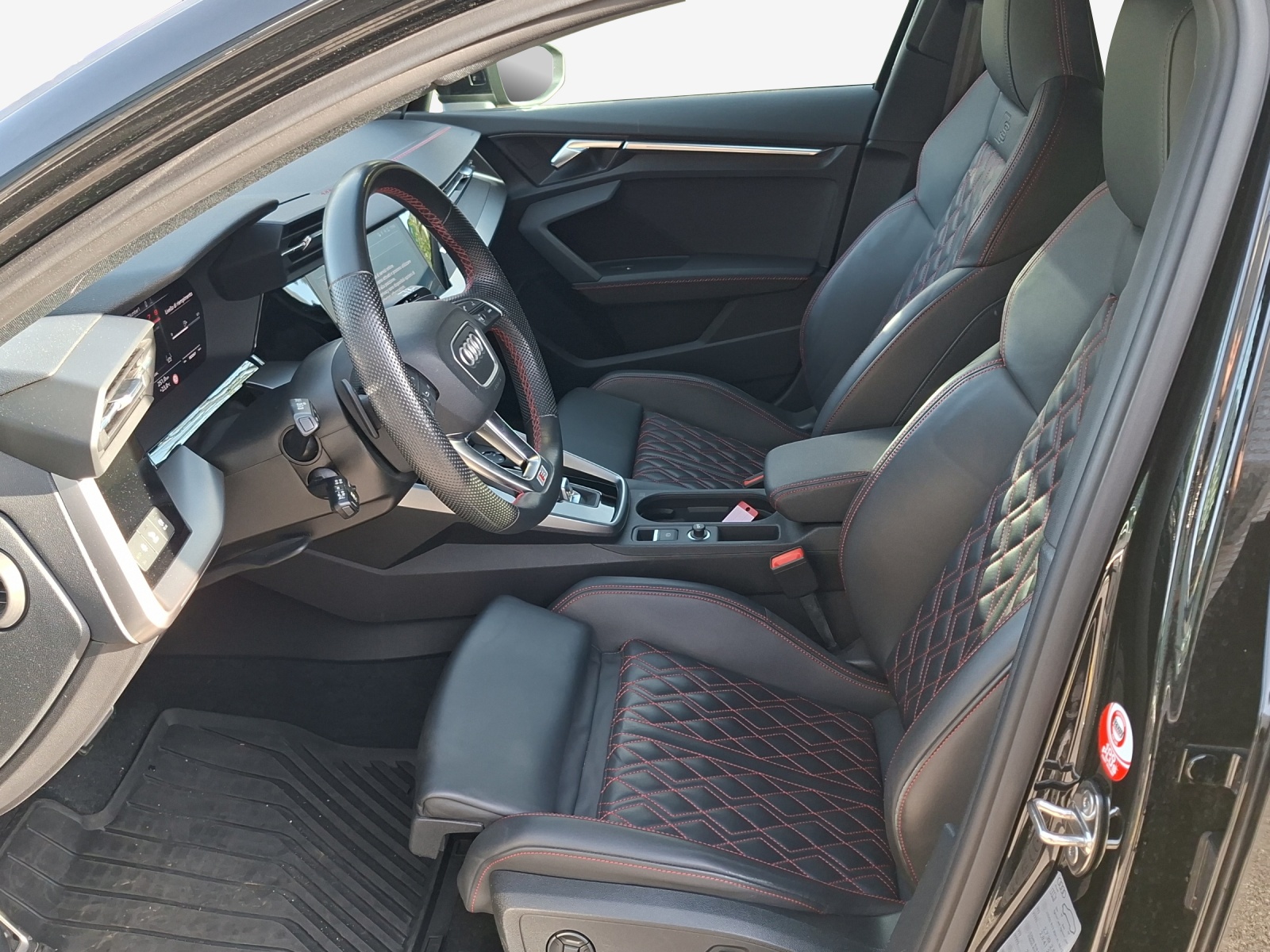 AUDI S3 Sportback 2.0 TFSI quattro S-tronic-image-7