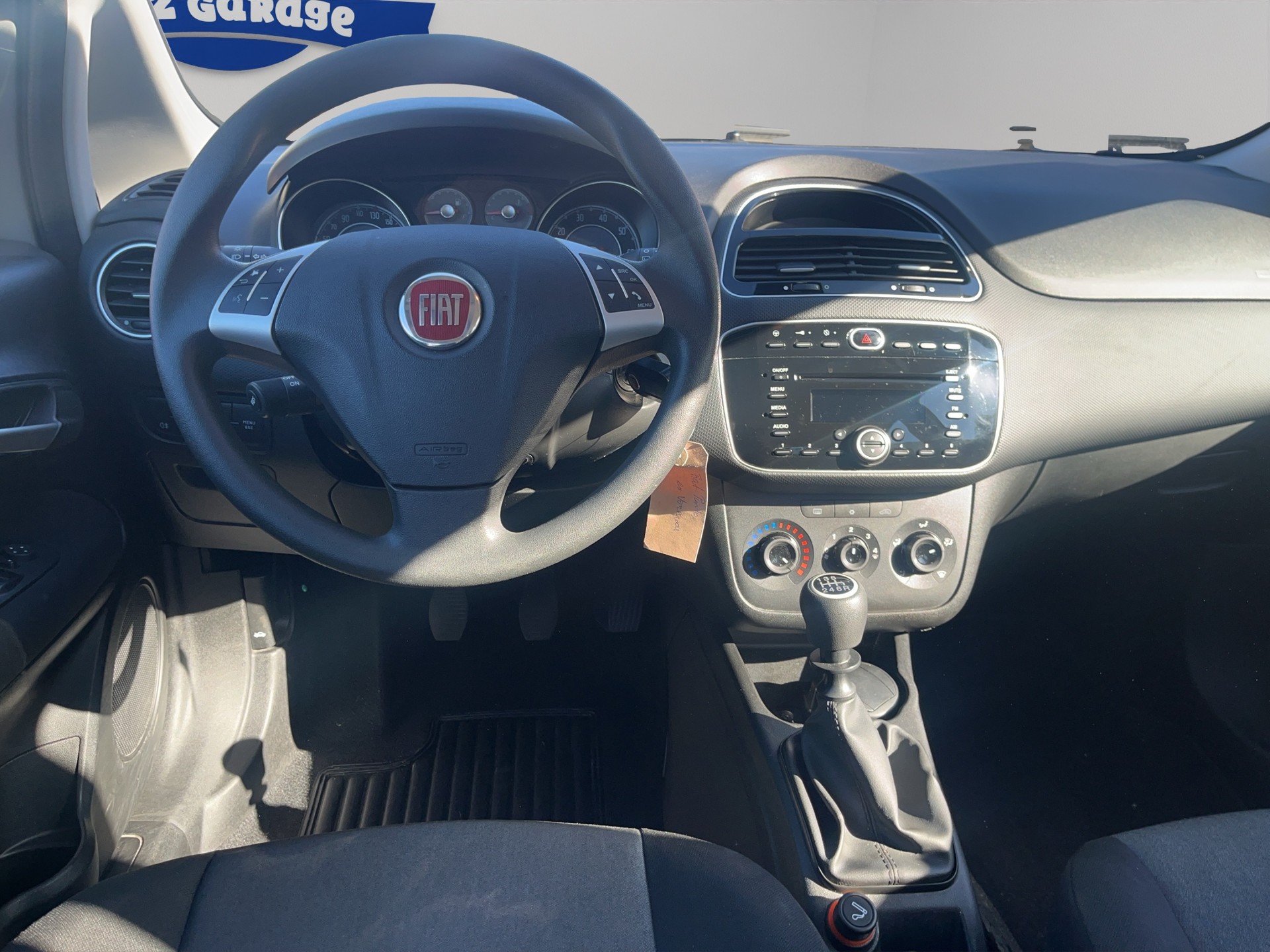 FIAT Punto 1.4 16V Pop Star-image-12