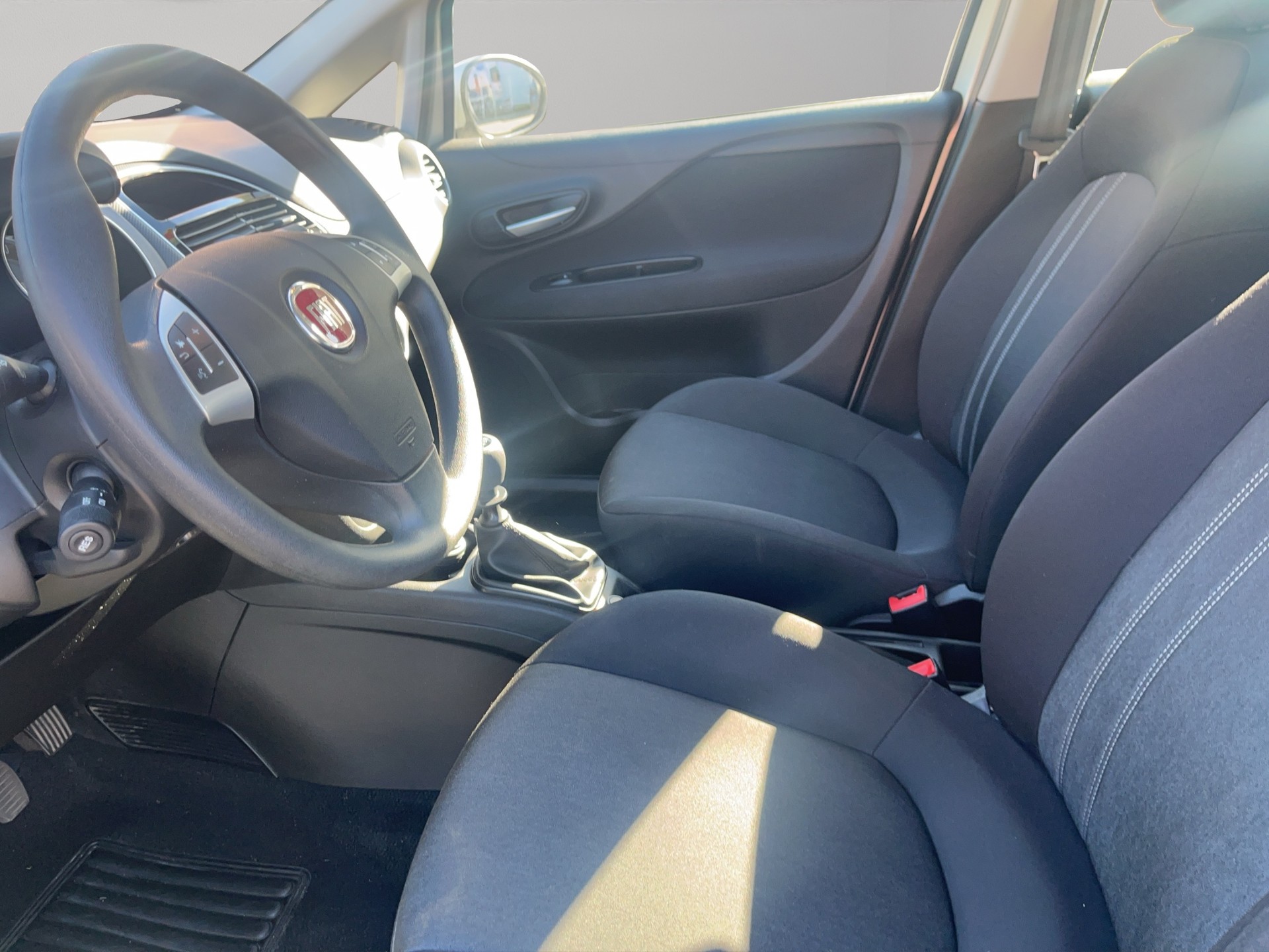 FIAT Punto 1.4 16V Pop Star-image-8