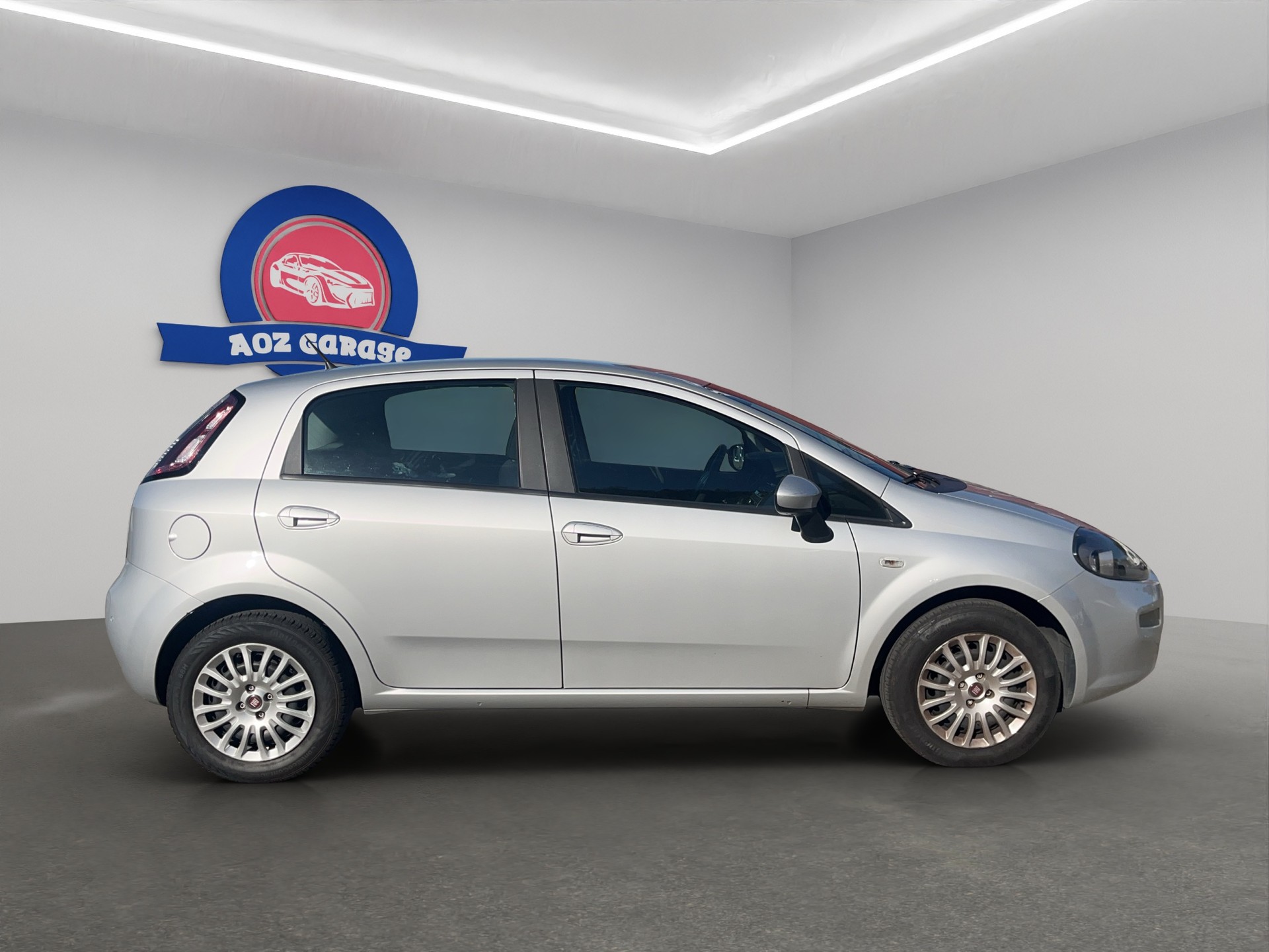 FIAT Punto 1.4 16V Pop Star-image-6
