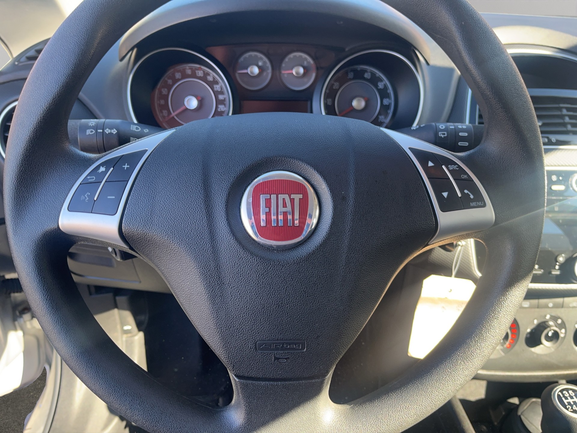 FIAT Punto 1.4 16V Pop Star-image-9