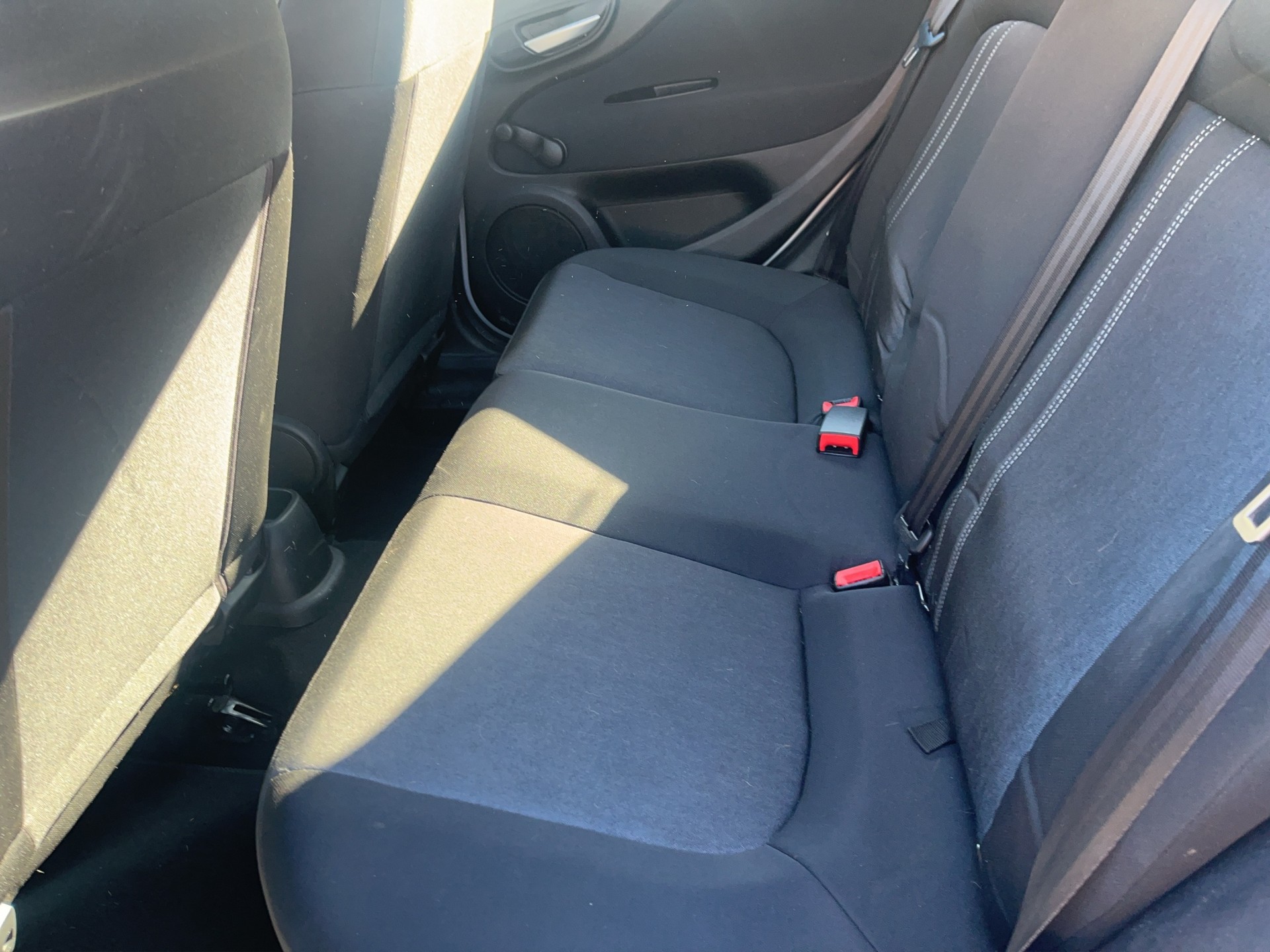 FIAT Punto 1.4 16V Pop Star-image-11