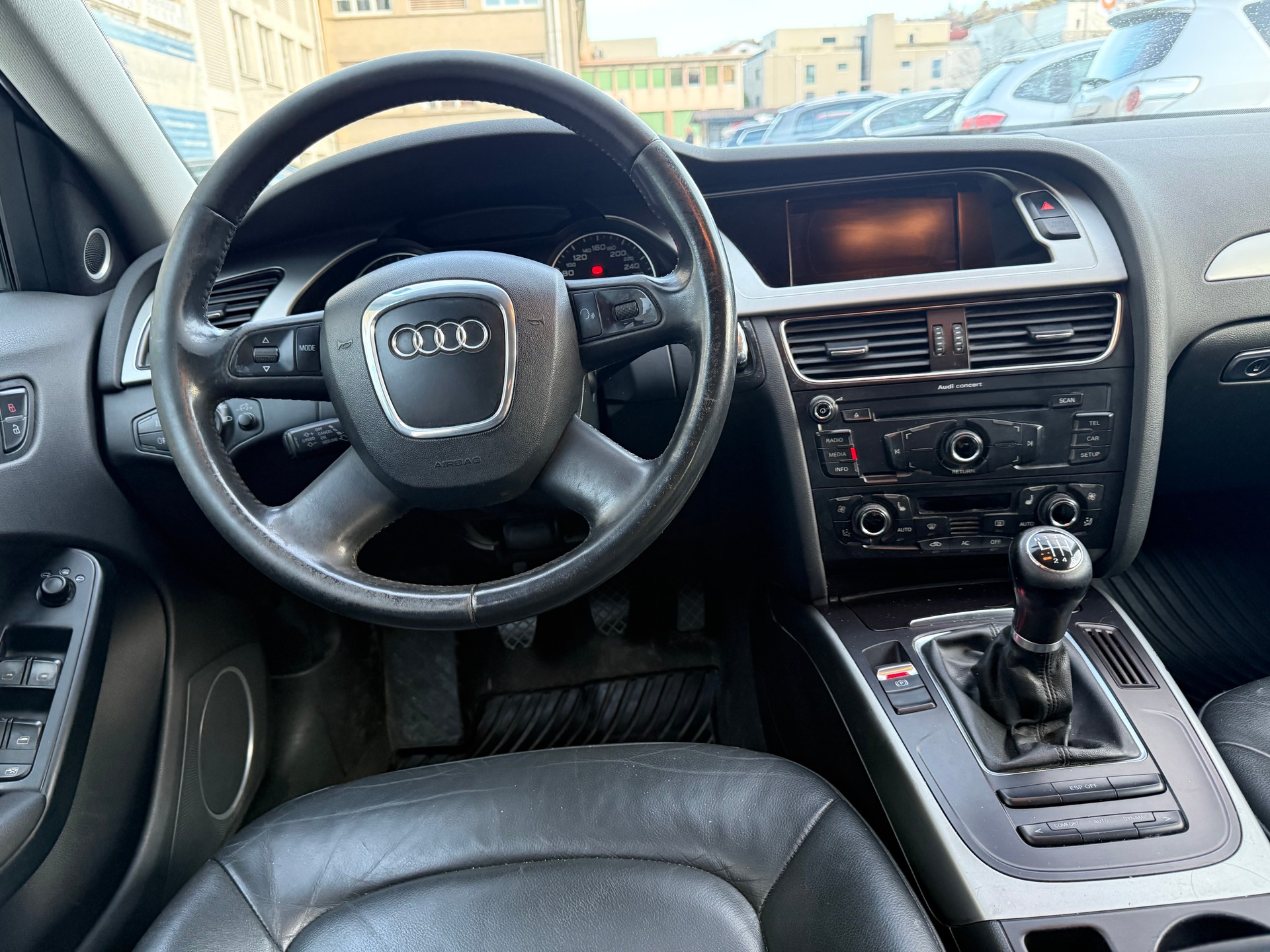 AUDI A4 Avant 3.0 TDI quattro-image-4