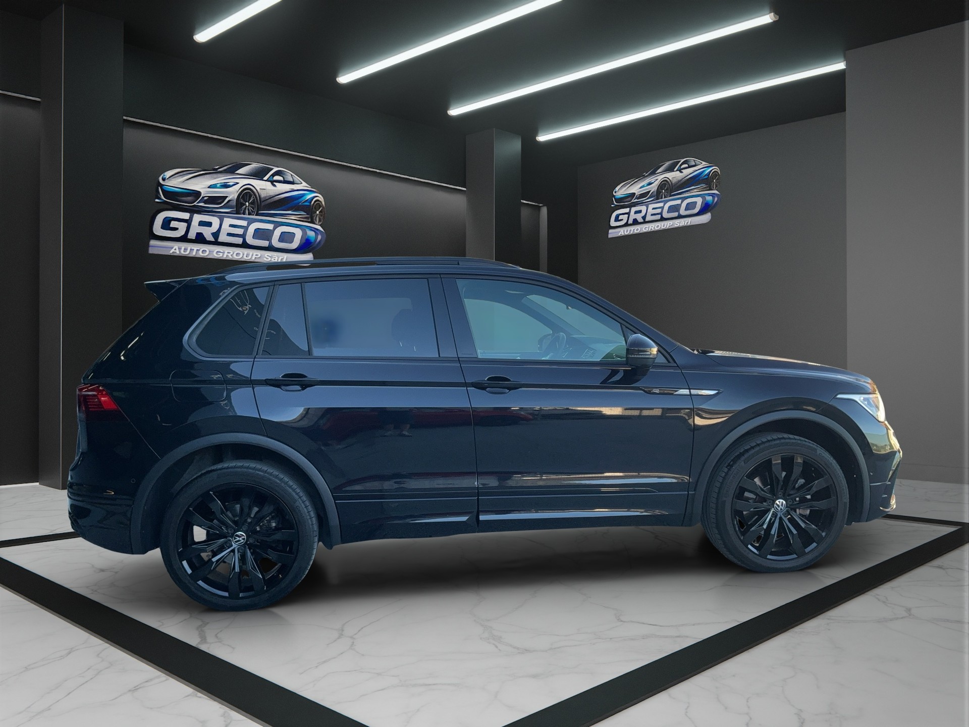 VW Tiguan 2.0TSI R-Line 4Motion DSG Black line-image-5