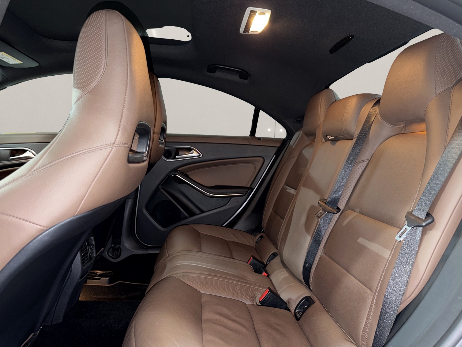 MERCEDES-BENZ CLA 250 7G-DCT 4Matic-image-10