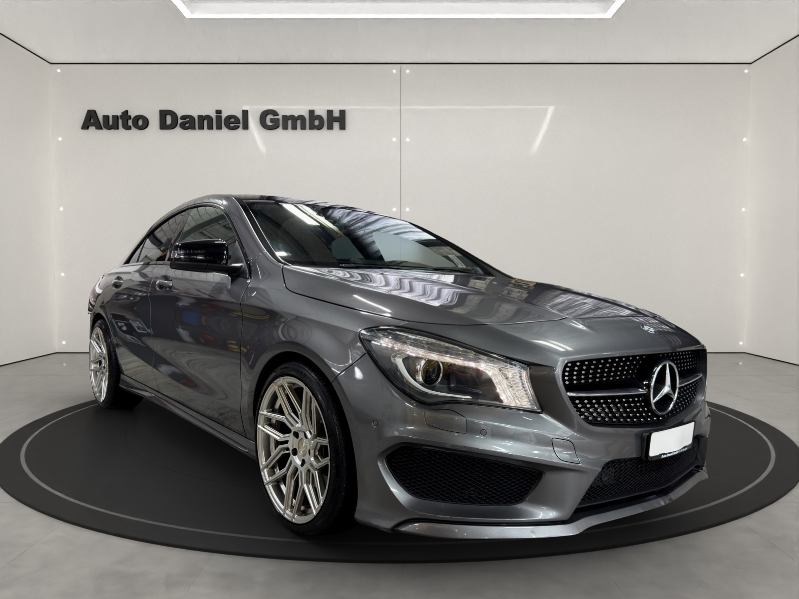 MERCEDES-BENZ CLA 250 7G-DCT 4Matic-image-3